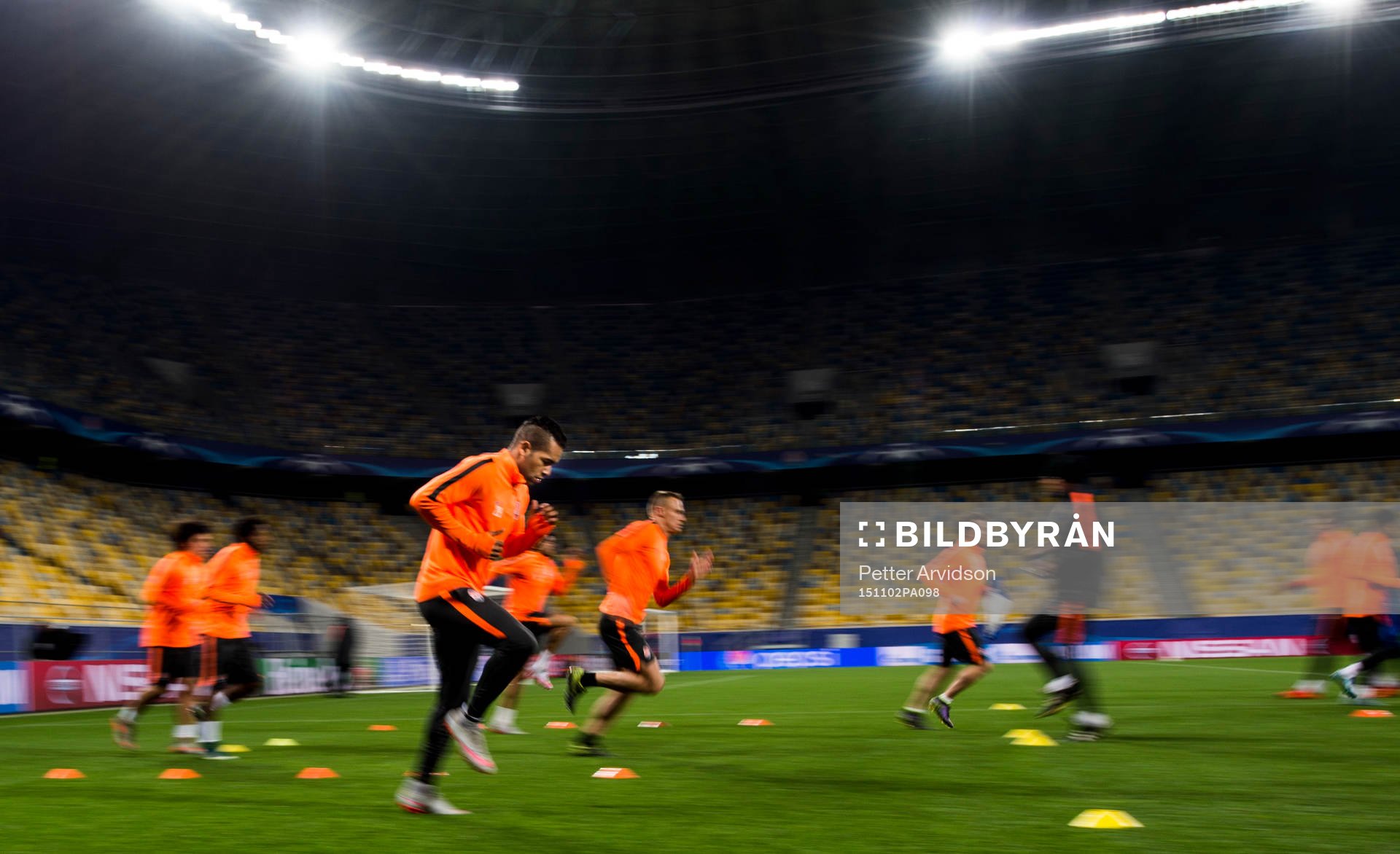 Shakhtar Donetsks Alex Teixeira under en träning inför fotbollsmatchen i Champions League den 2 november 2015 i Lviv.