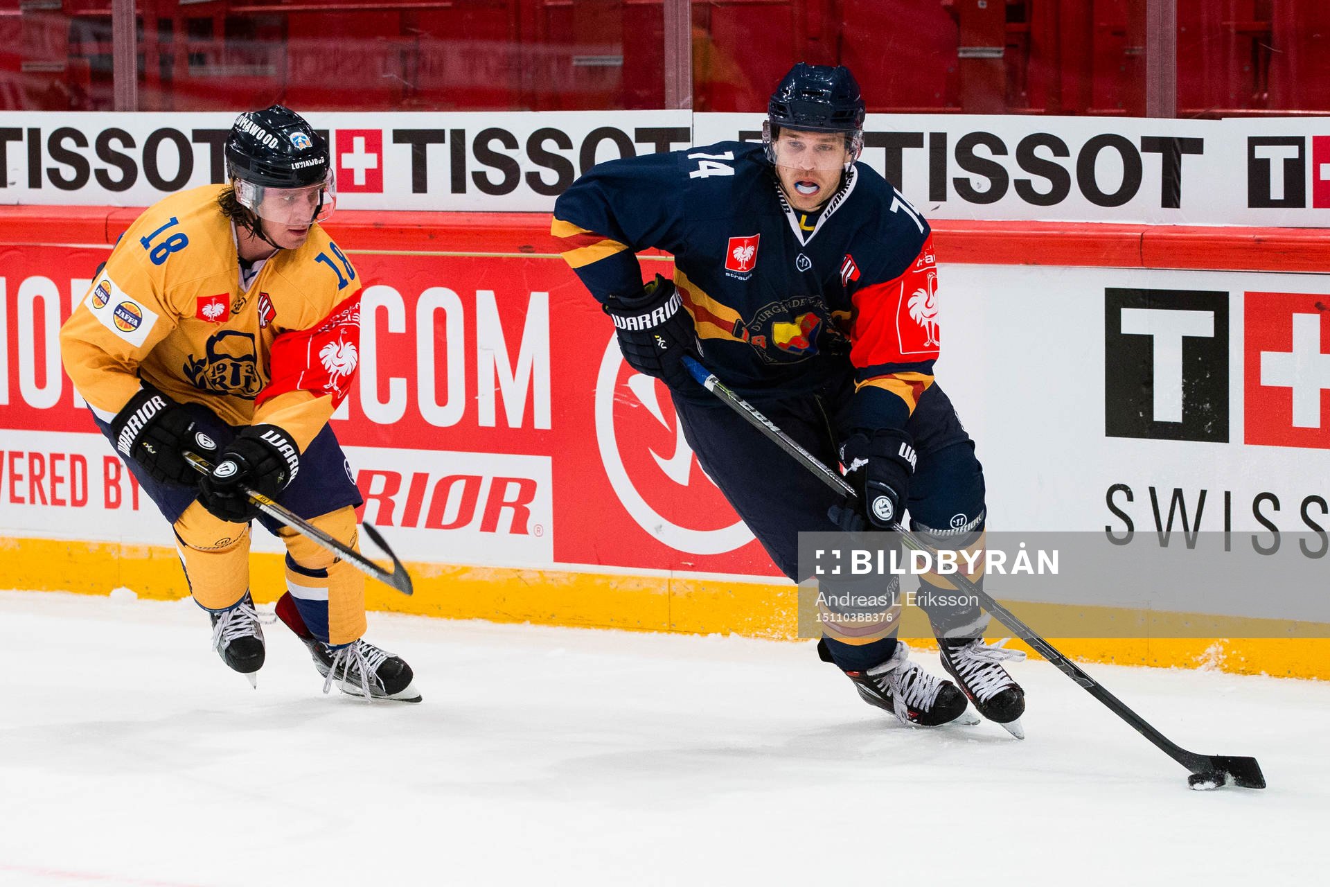 Lukko Raumas Rony Ahonen jagar Djurgårdens Tobias Hage