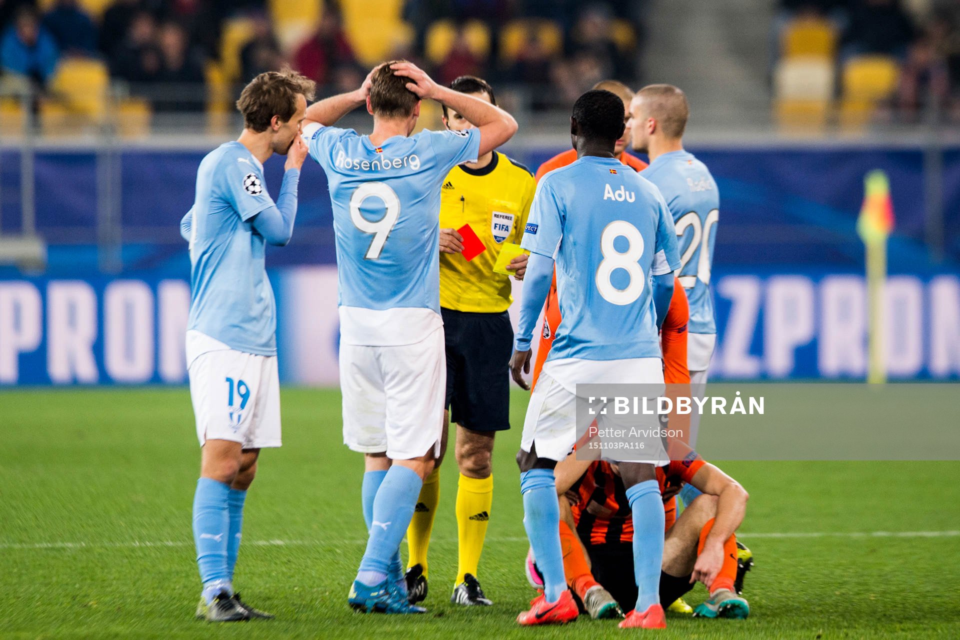Malmö FFs Markus Rosenberg deppar när Domare Ovidiu