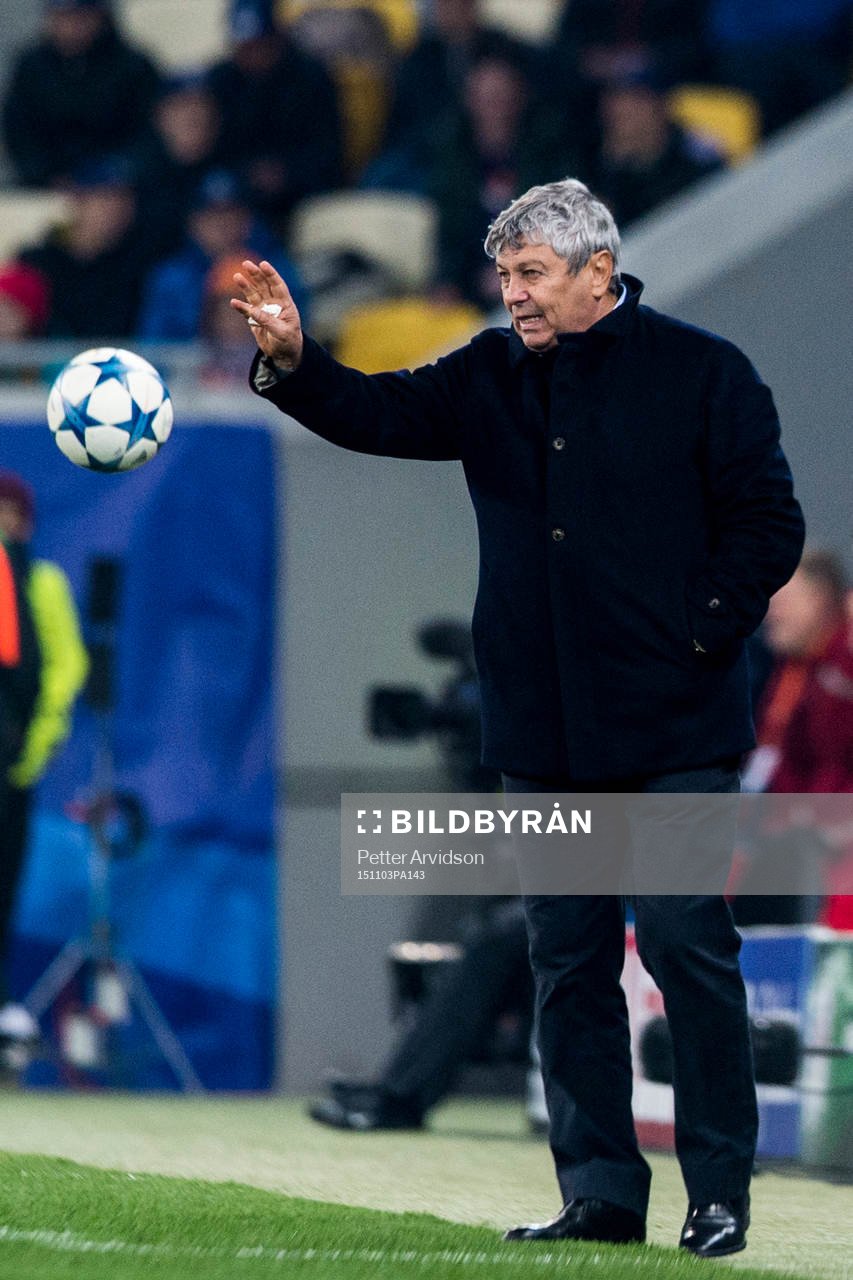 Shakhtar Donetsks tränare Mircea Lucescu under fotbollsmatchen i Champions League mellan Shakhtar Donetsk och Malmö FF den 3 november 2015 i Lviv.