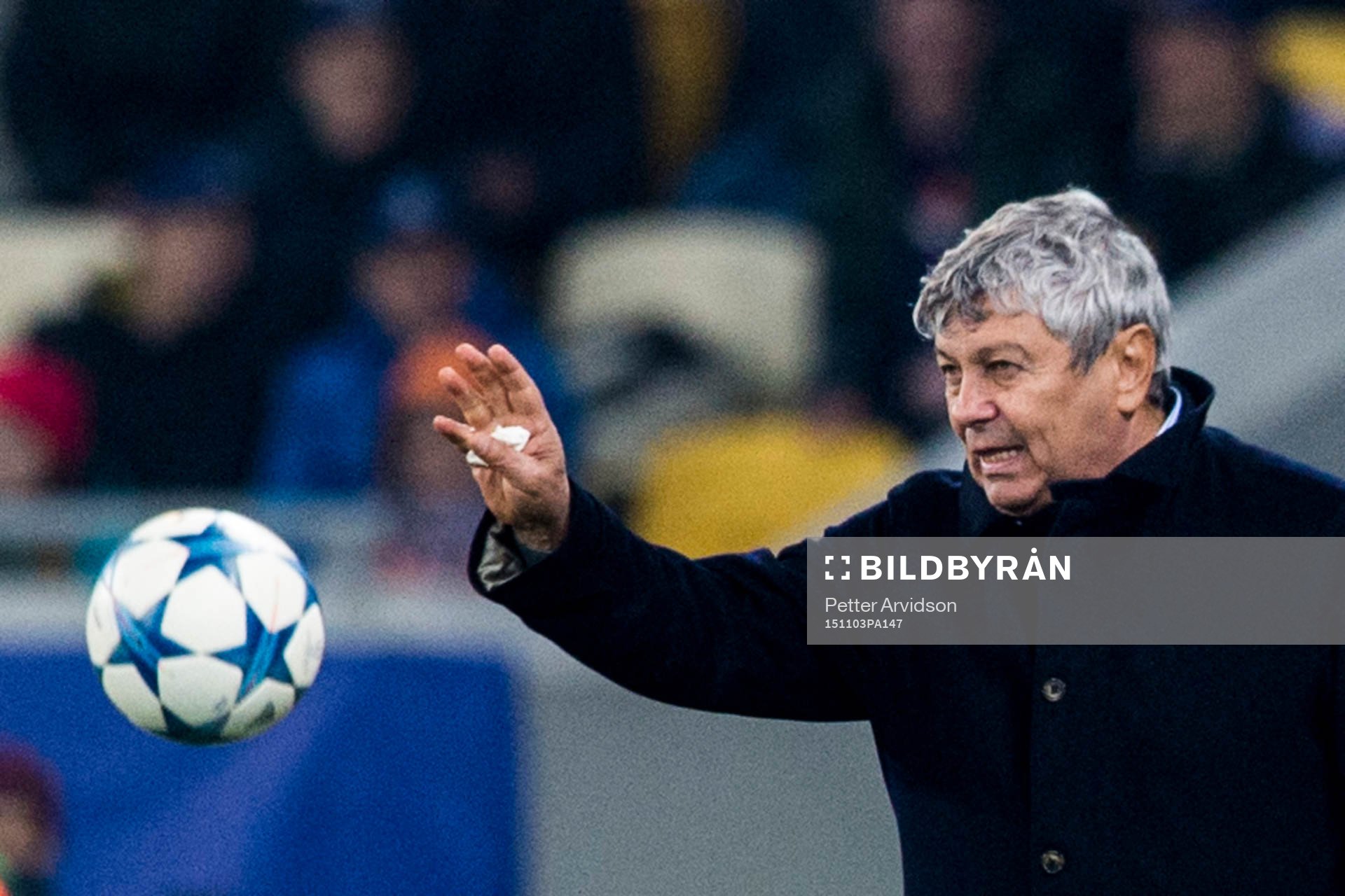 Shakhtar Donetsks tränare Mircea Lucescu under fotbollsmatchen i Champions League mellan Shakhtar Donetsk och Malmö FF den 3 november 2015 i Lviv.