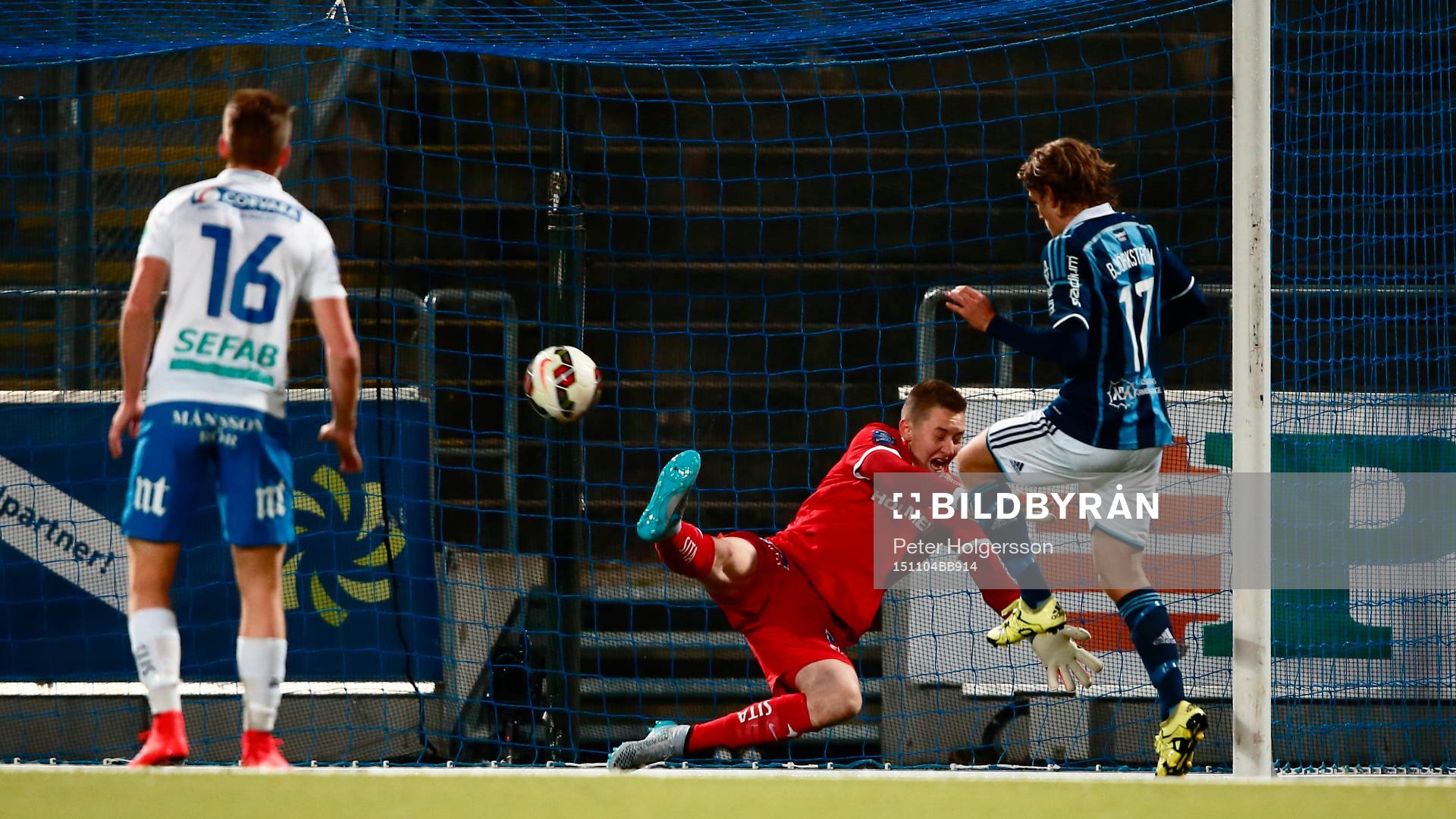 Djurgårdens Tim Björkström gör mål 3-0 förbi