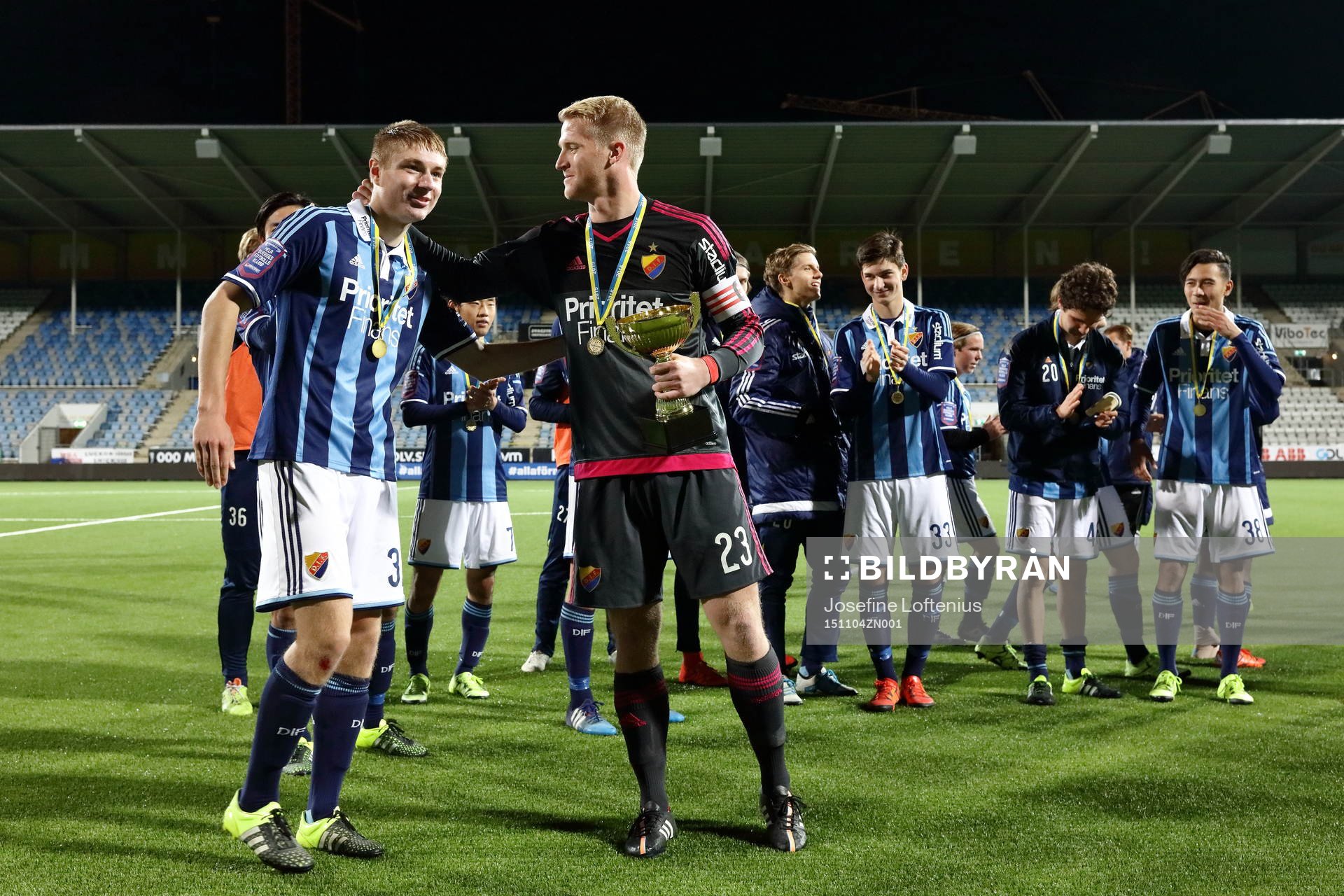 Djurgårdens Michael Jahn med målvakt Hampus Nilsson