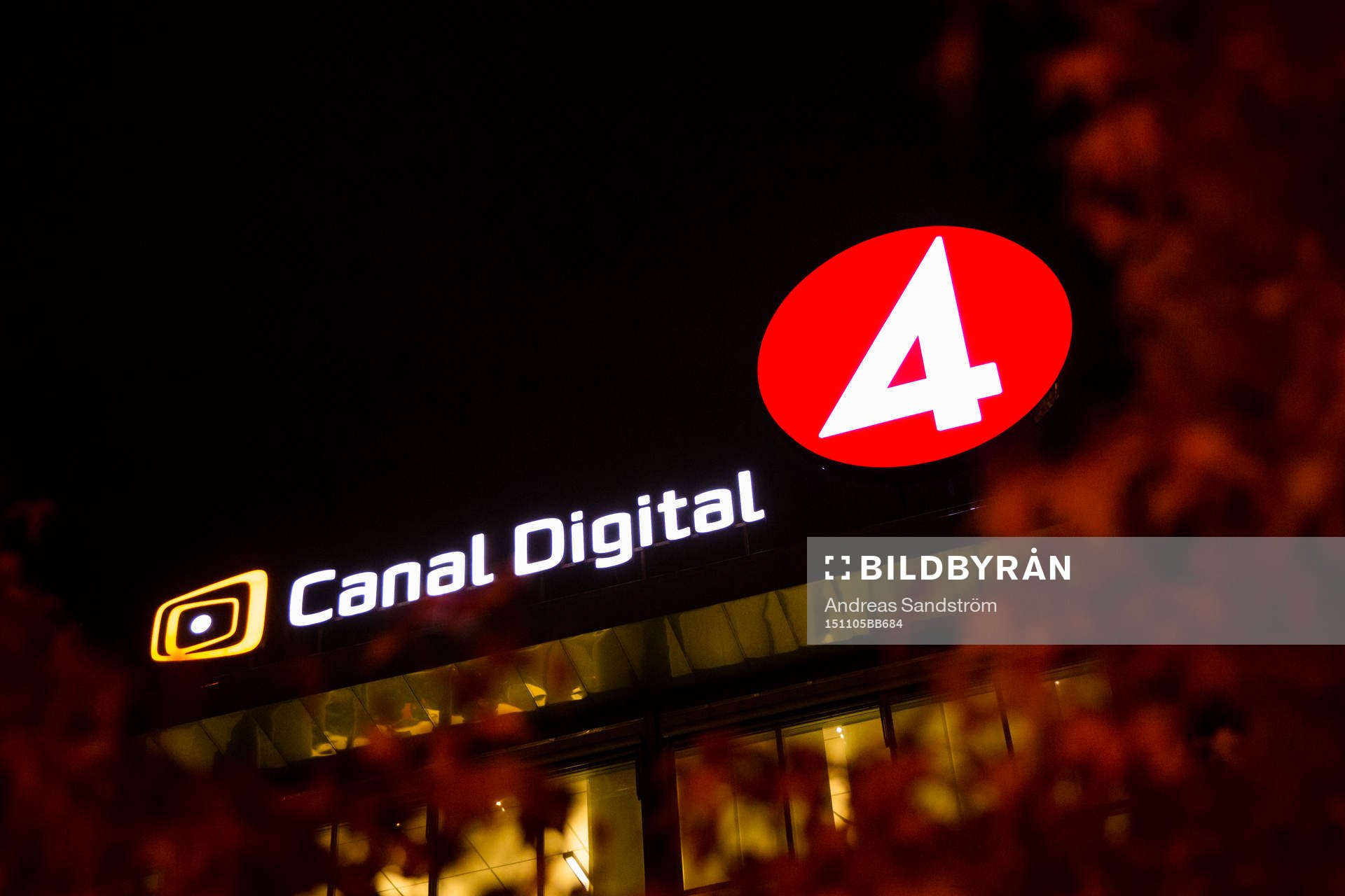 Generell vy på TV4 och Canal Digitals logga utanför