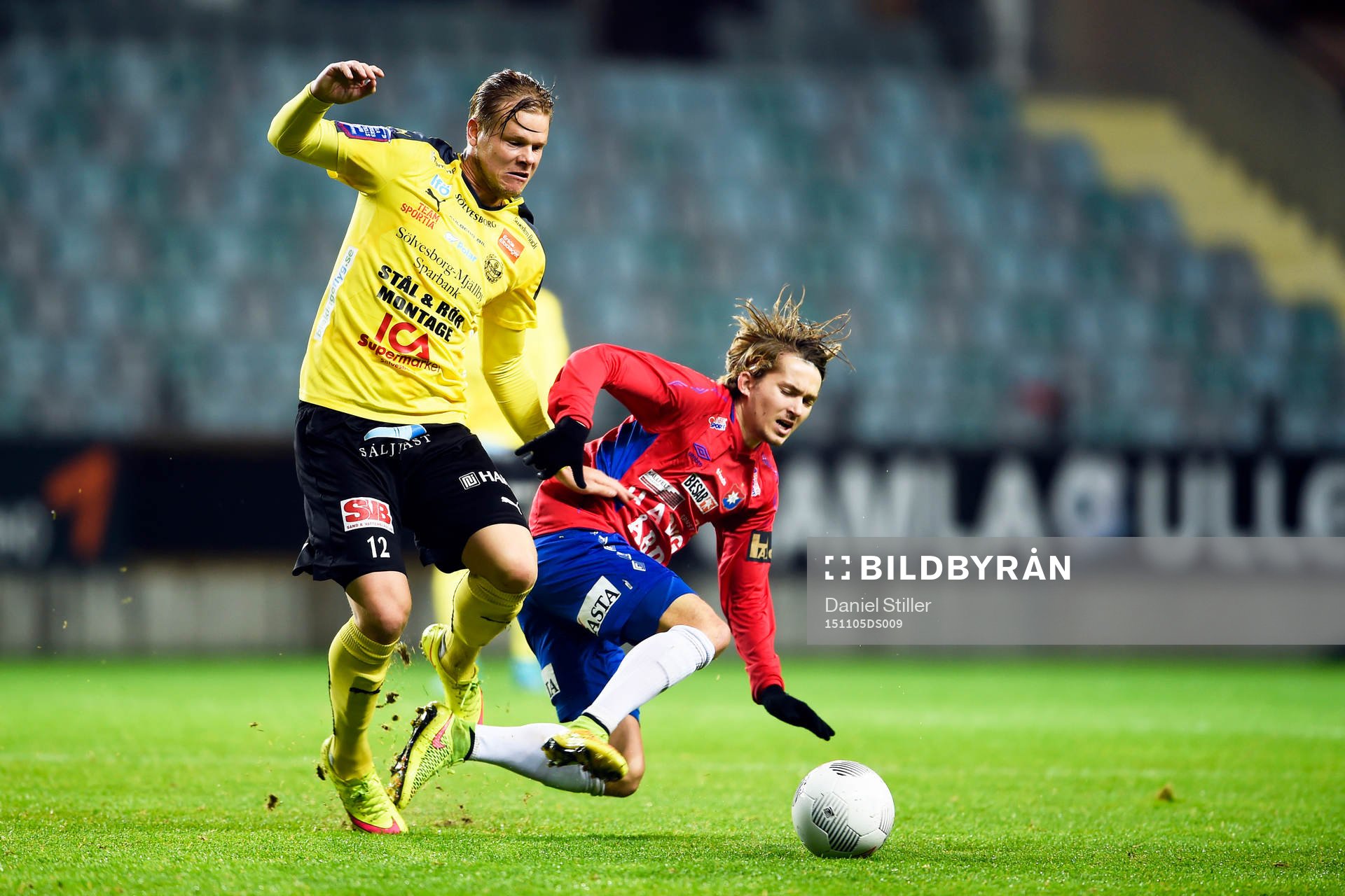 Mjällbys David Löfqvist kapar Örgrytes Andreas Östling