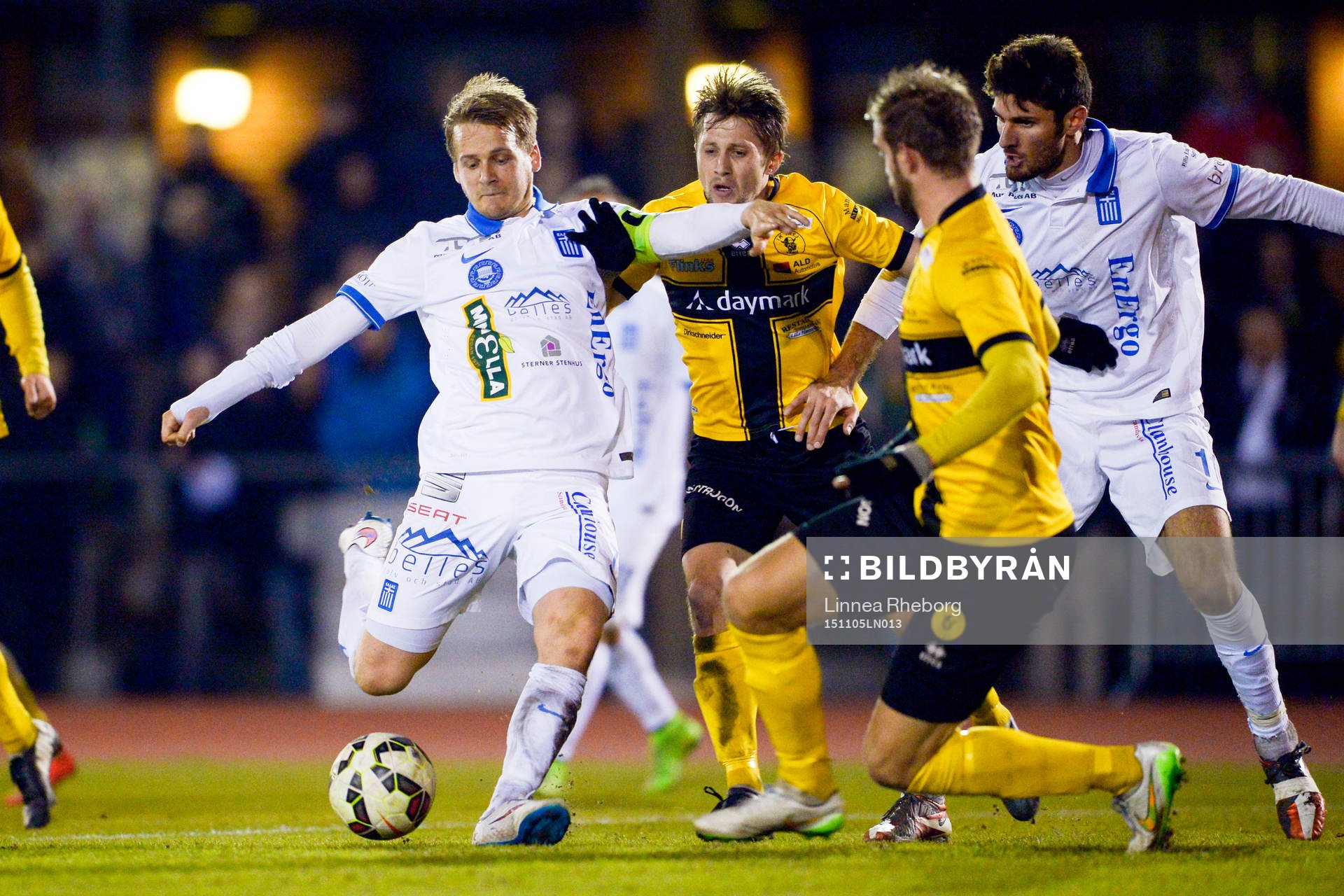 Akropolis Adrian Pettersson under fotbollsmatchen och kval till Superettan mellan Akropolis IF och Ik Frej den 5 november 2015 i Stockholm.