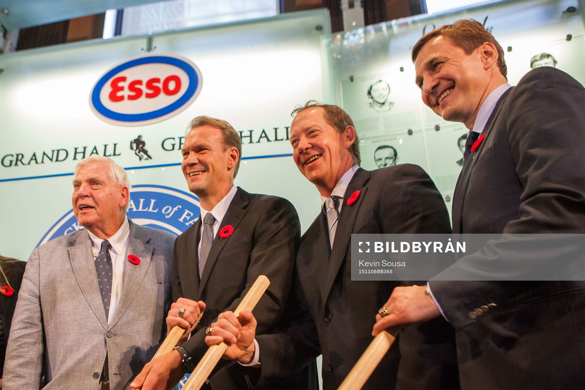 Nicklas Lidstrom and his fellow inductees are seen