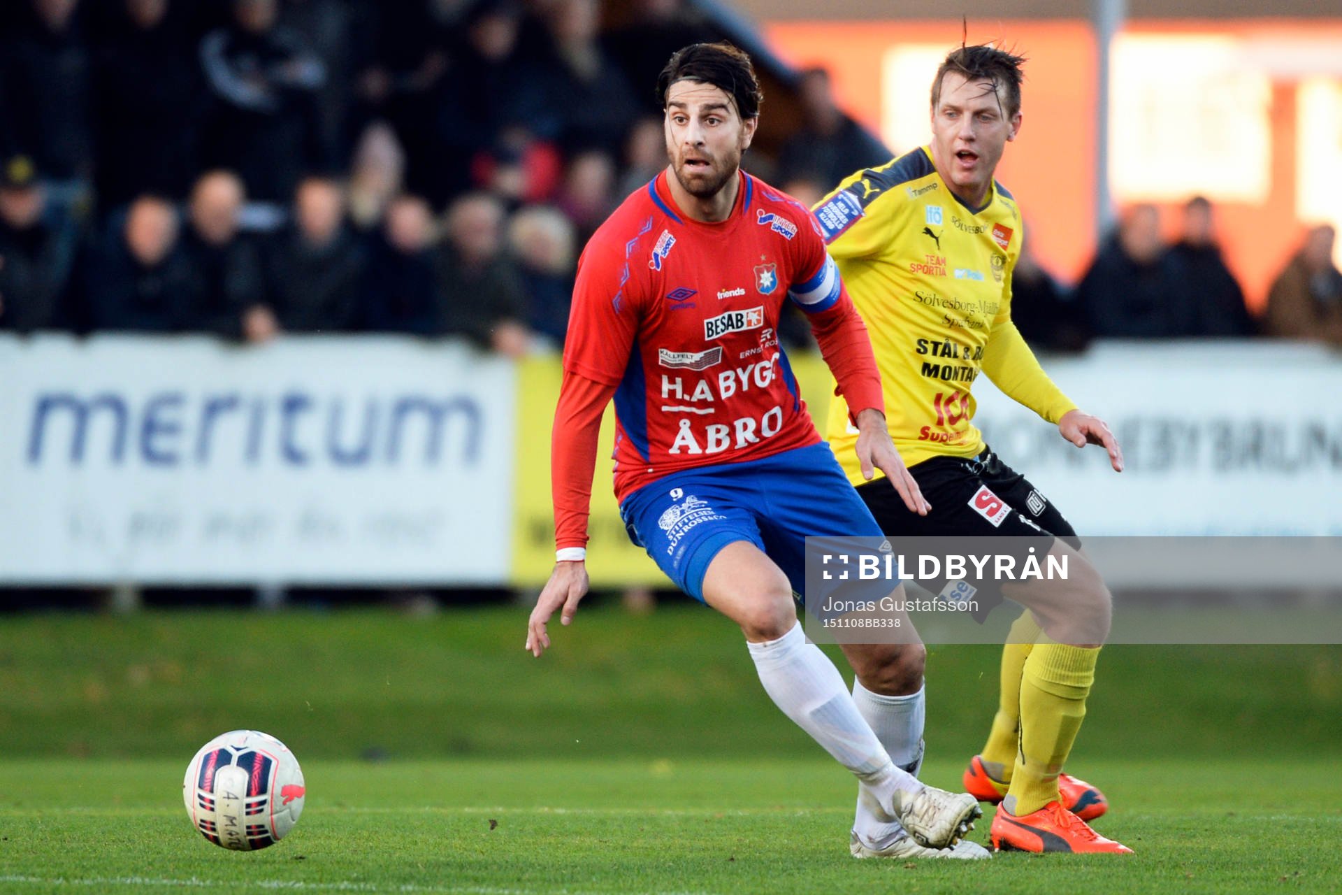 Örgrytes George Mourad och Mjällbys Daniel Nilsson