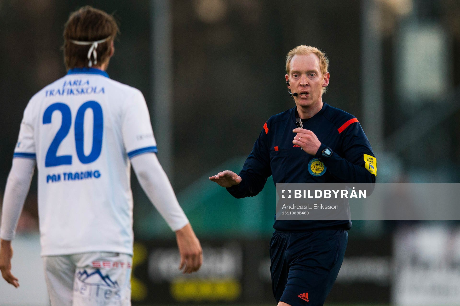 Domare Per Melin talar till Akropolis Felix Pettersson