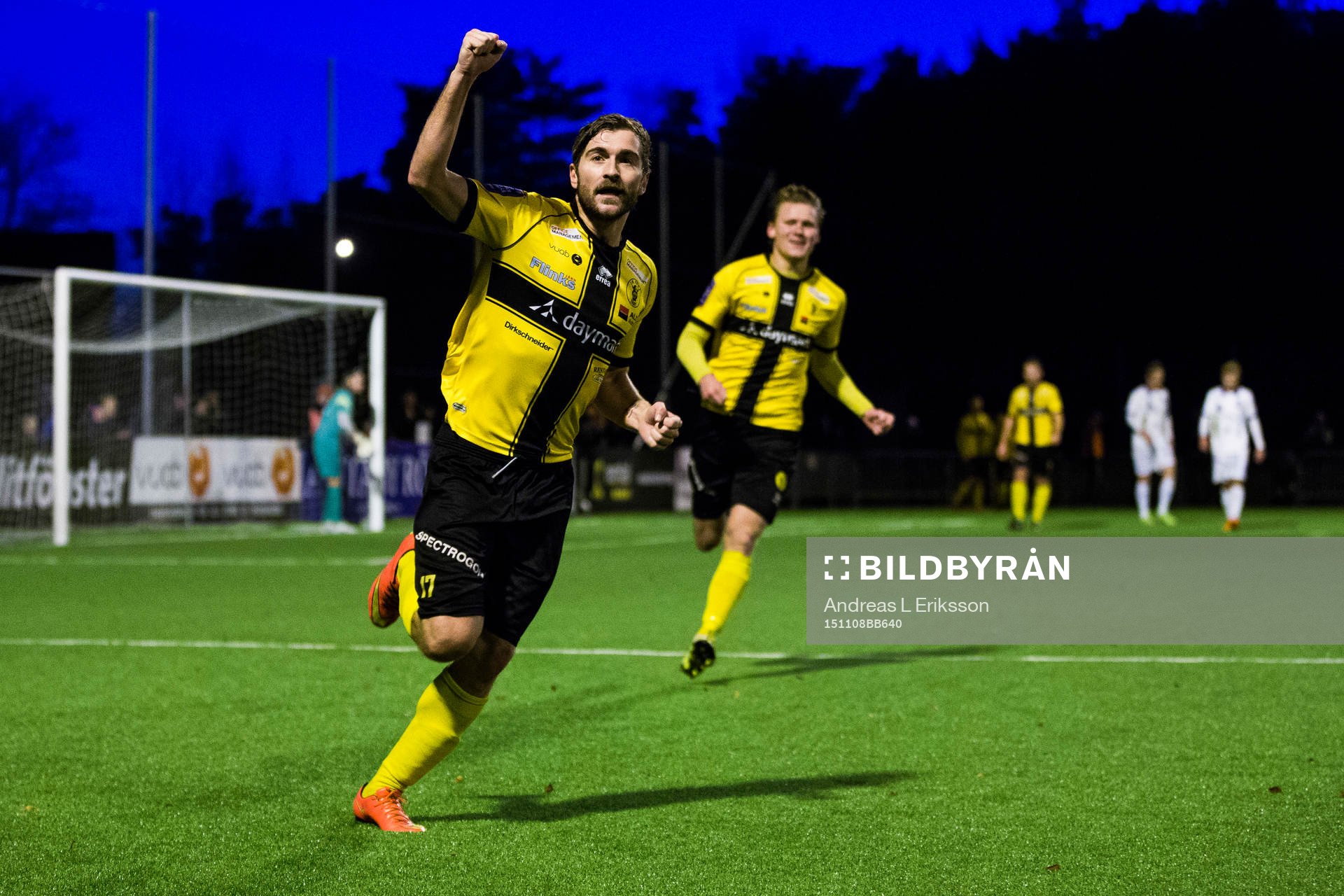 Frejs Christophe Lallet jublar