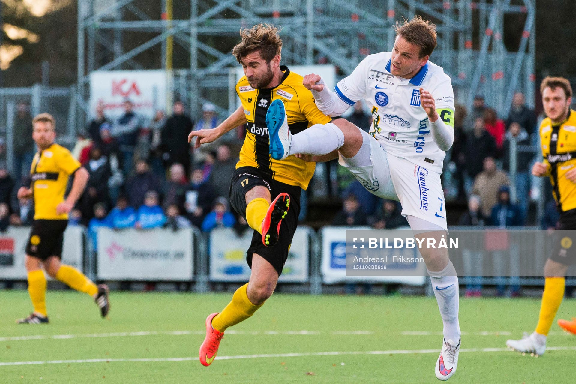 Frejs Christophe Lallet i en närkamp med Akropolis Adrian
