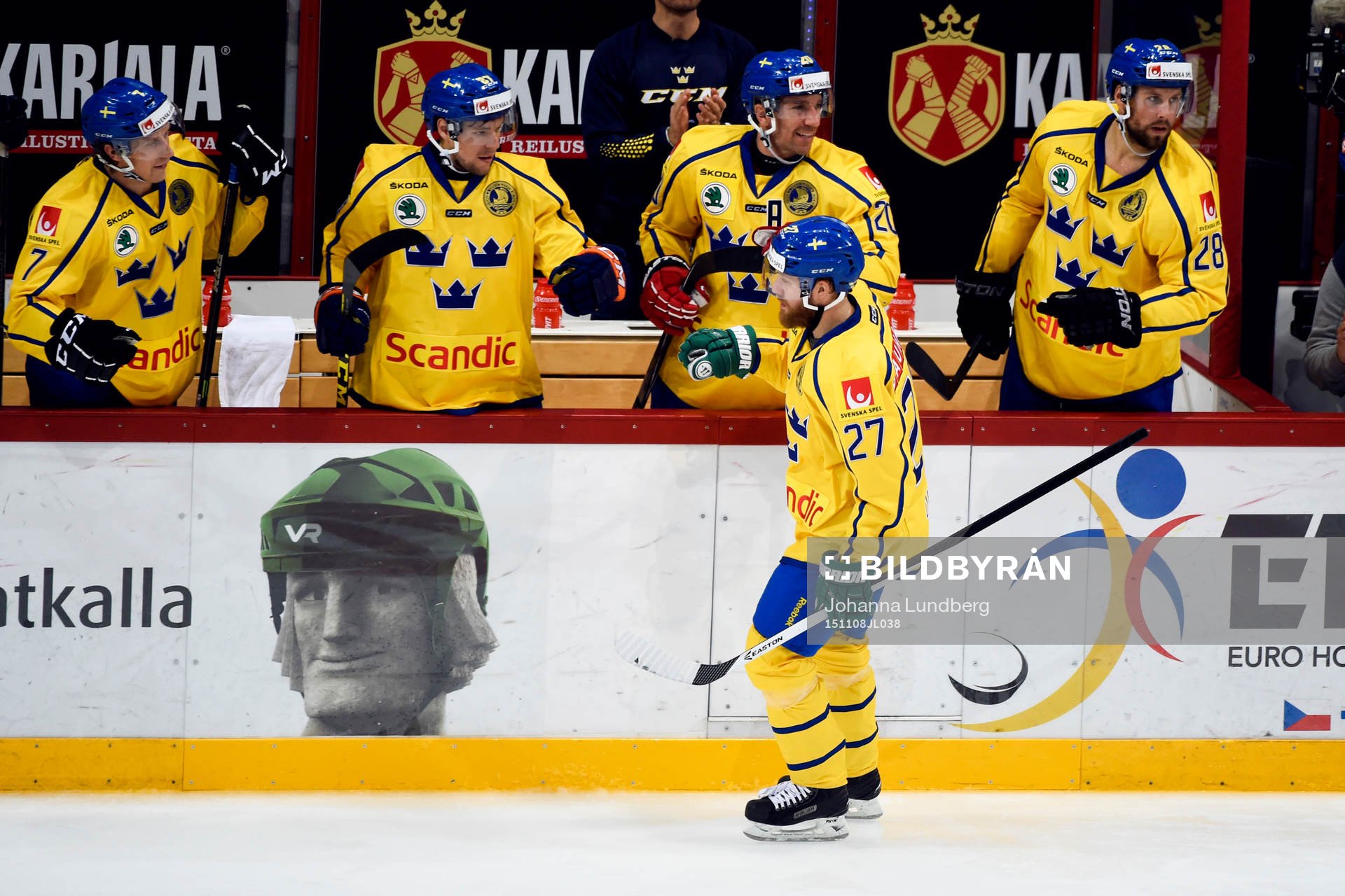 Sveriges Linus Omark jublar