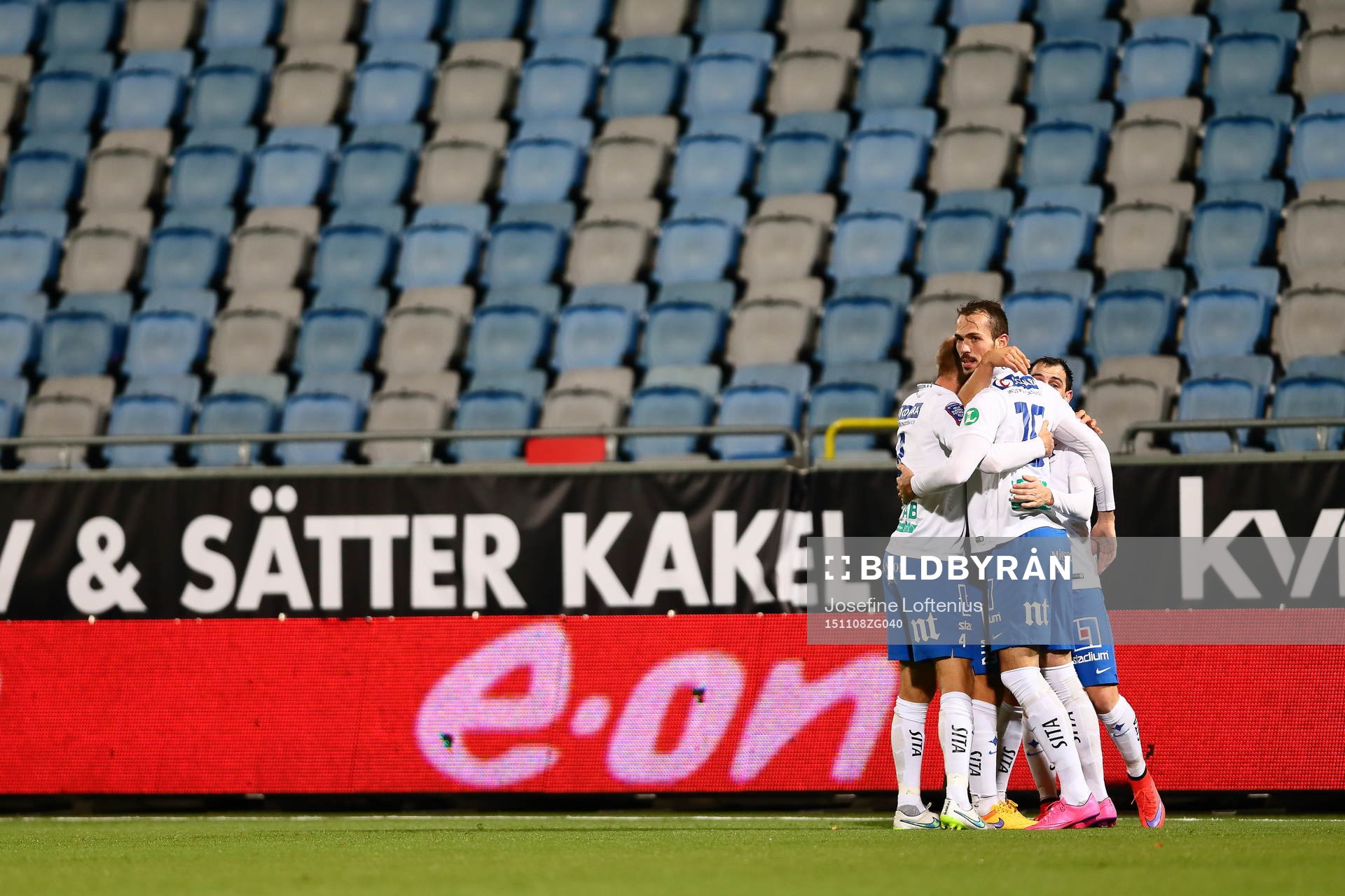 Norrköpings Andreas Johansson, Emir Kujovic, David Boo Wiklander och Nikola Tkalcic jublar efter Emir Kujovics mål under fotbollsmatchen i Svenska Supercupen mellan Norrköping och IFK Göteborg den 8 november 2015 i Norrköping.