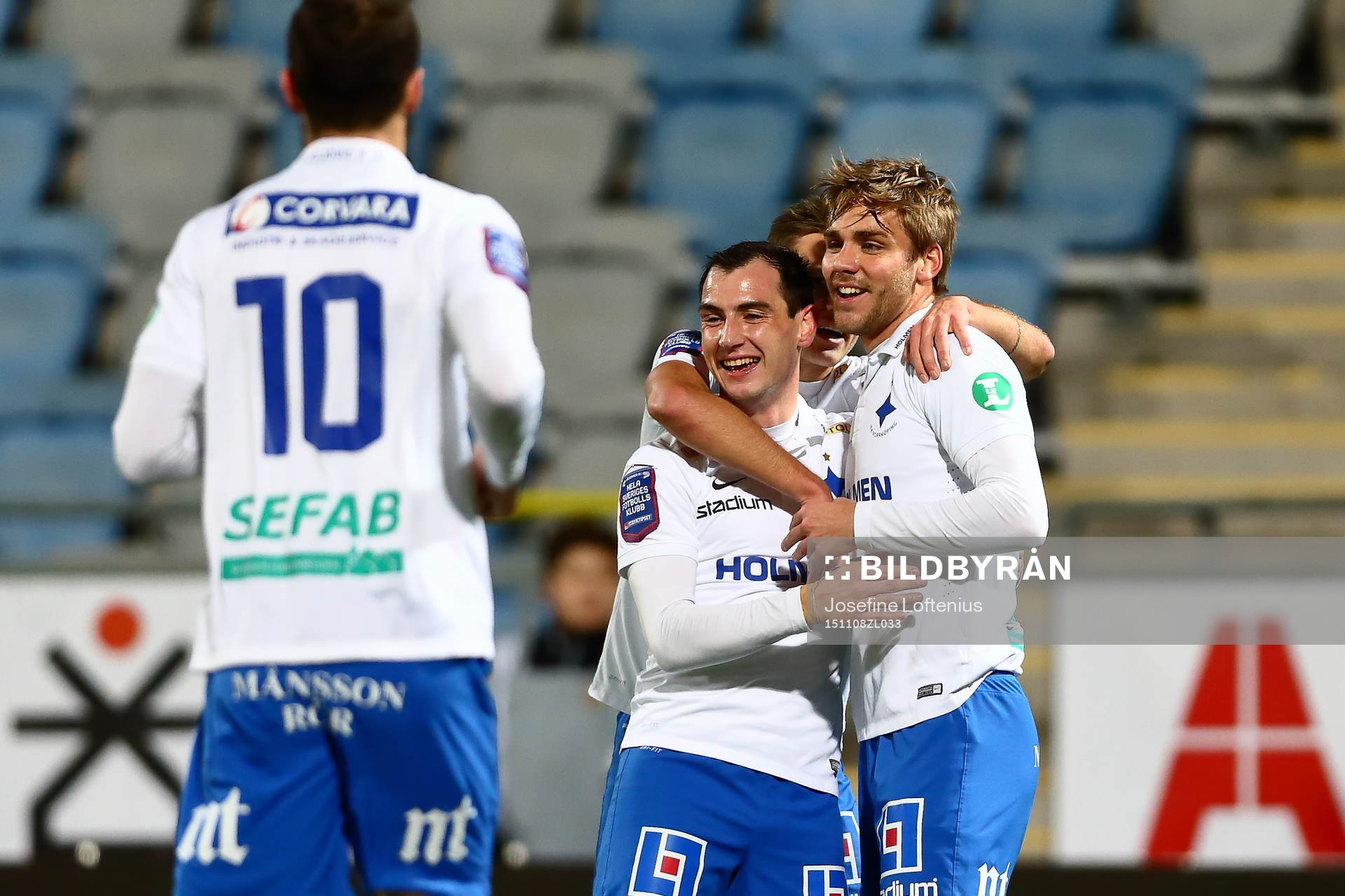 Norrköpings Nikola Tkalcic och Arnor Ingvi Traustason jublar med Christoffer Nyman efter hans mål under fotbollsmatchen i Svenska Supercupen mellan Norrköping och IFK Göteborg den 8 november 2015 i Norrköping.
