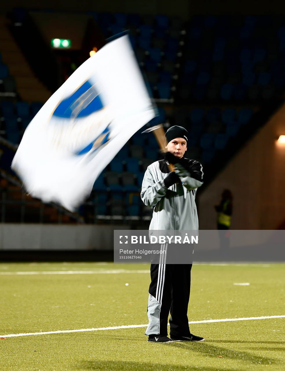 Ungdom med flagga