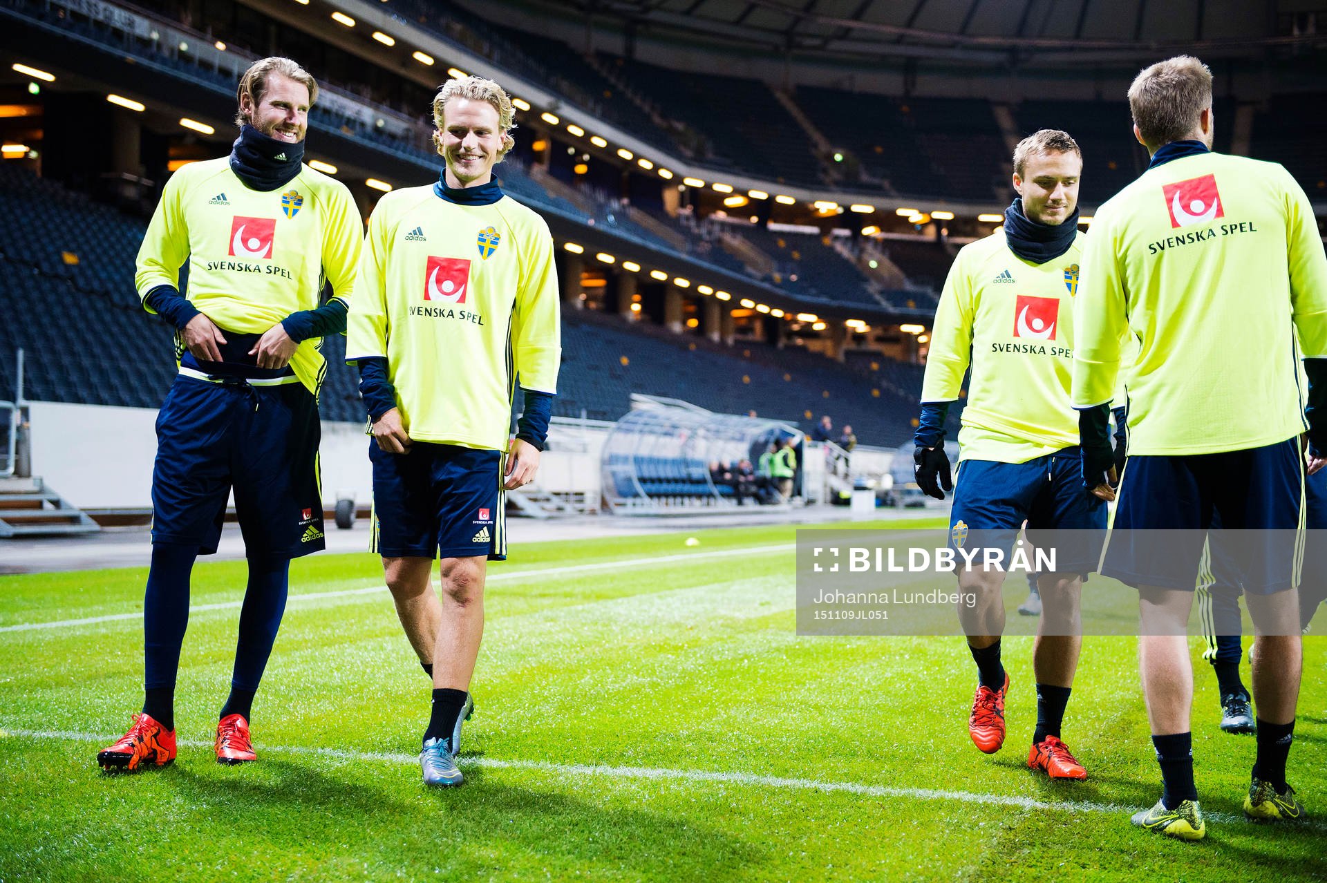 Sveriges Ola Toivonen och Oscar Hiljemark