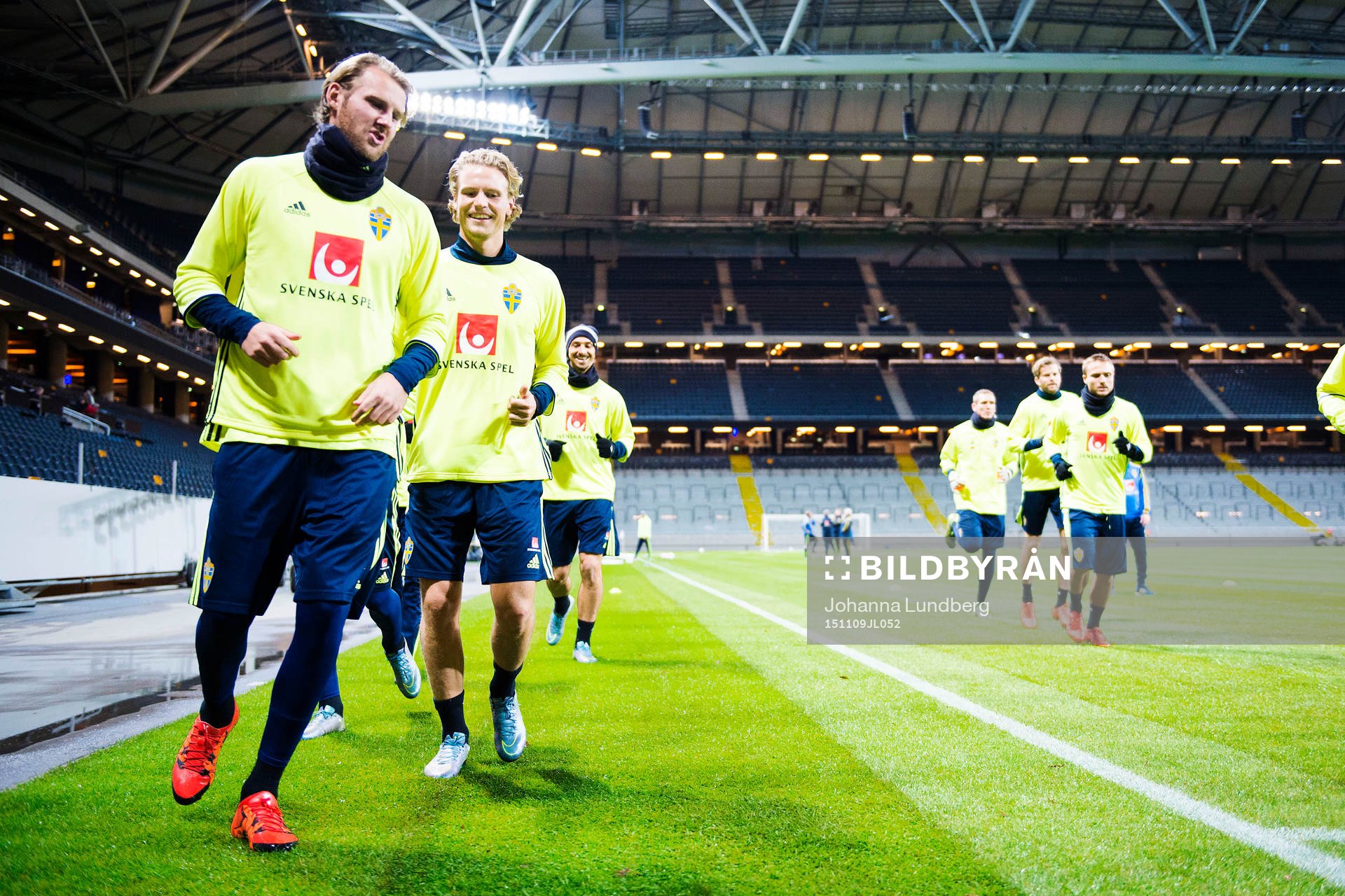 Sveriges Ola Toivonen och Oscar Hiljemark