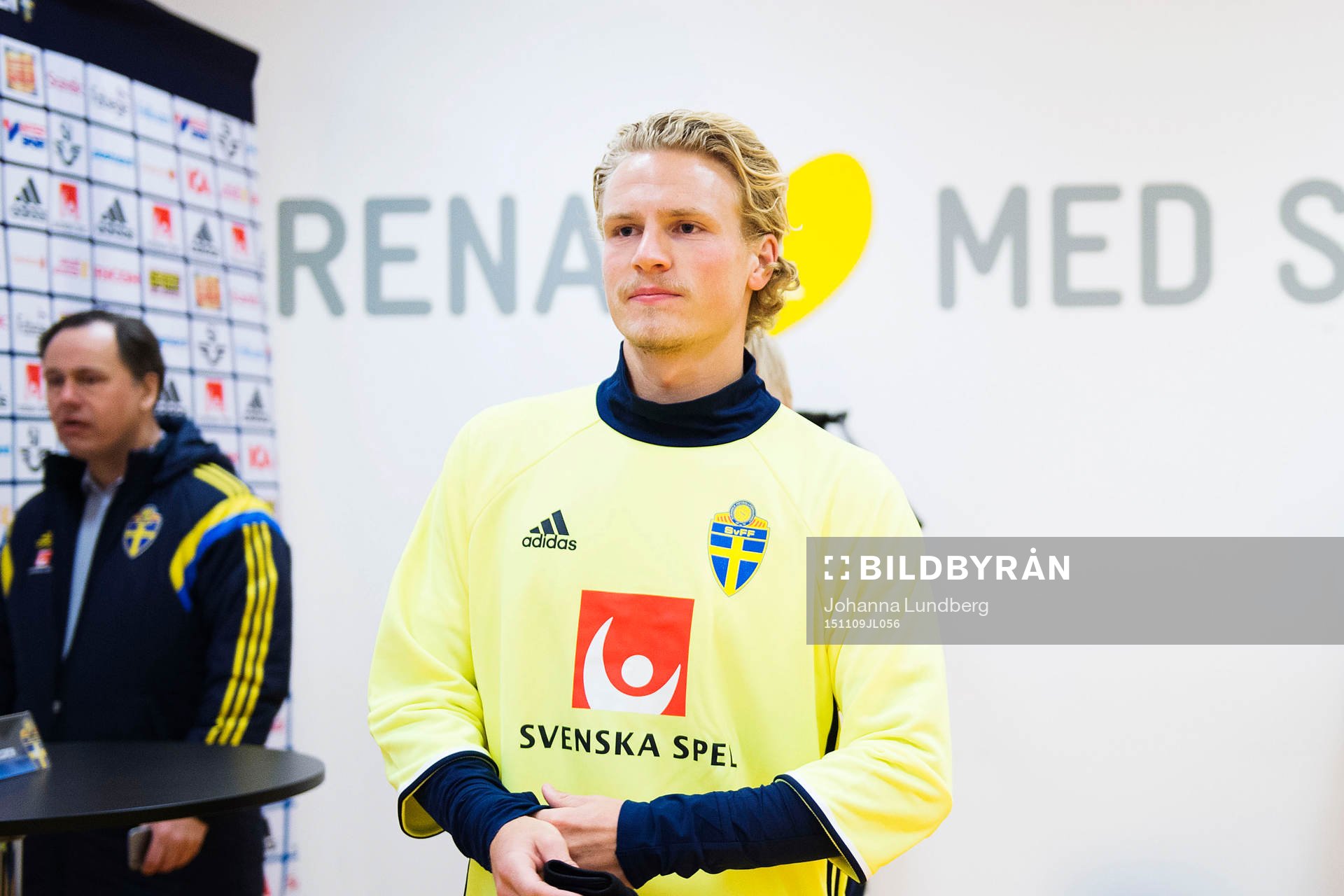 Sveriges Oscar Hiljemark i mixed zone