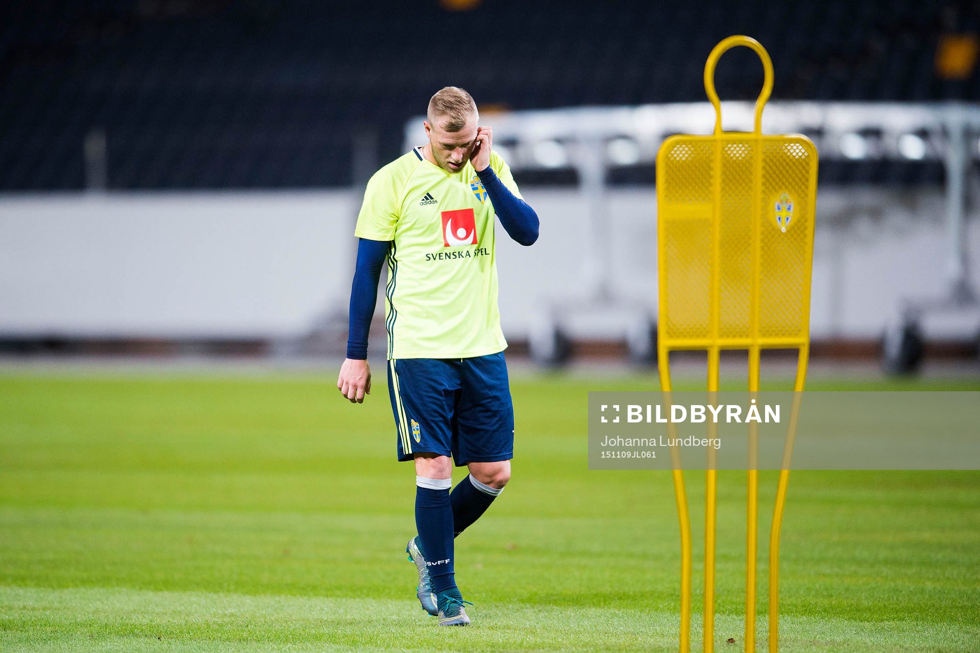 Sveriges John Guidetti under en träning med Sveriges fotbollslandslag den 9 november 2015 i Stockholm
