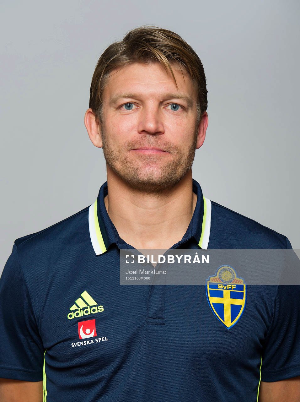 Marcus Allbäck, players manager för Sveriges fotbollslandslag, poserar för ett porträtt den 10 november 2015 i Stockholm.