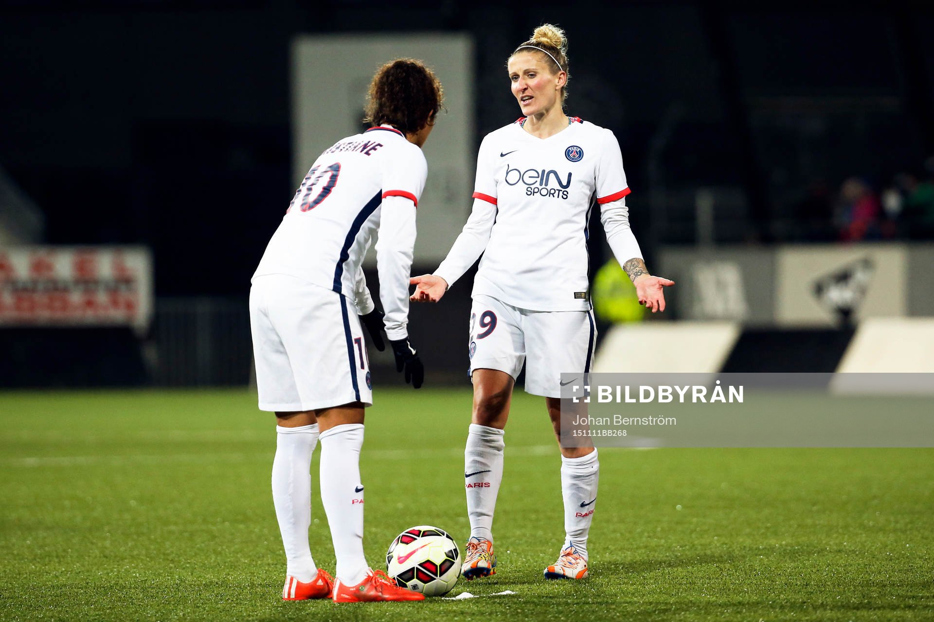 Paris Cristiane Rozeira och Anja Mittag