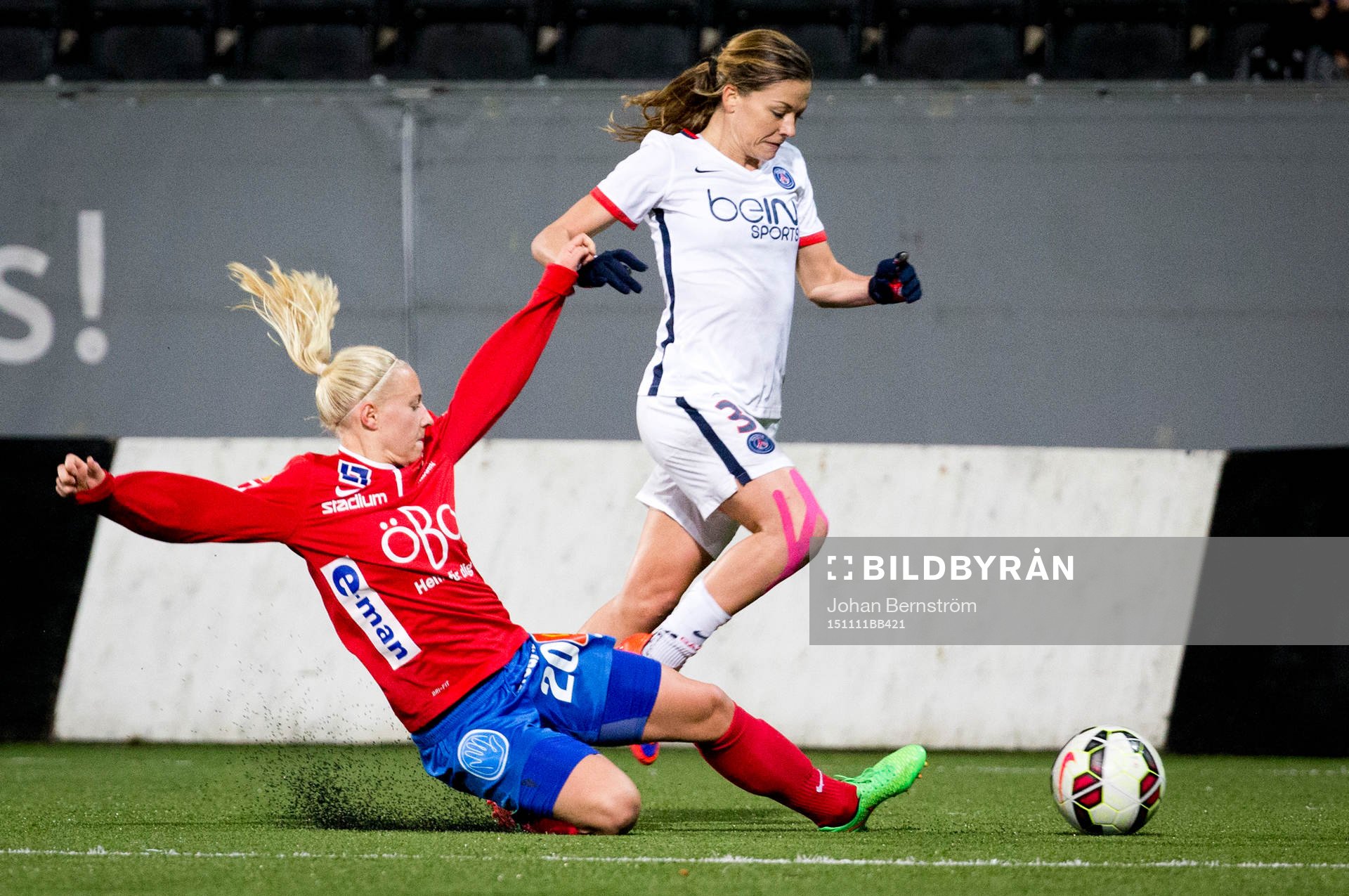 KIF Örebro Julia Spetsmark och Paris SG Laure Boulleau