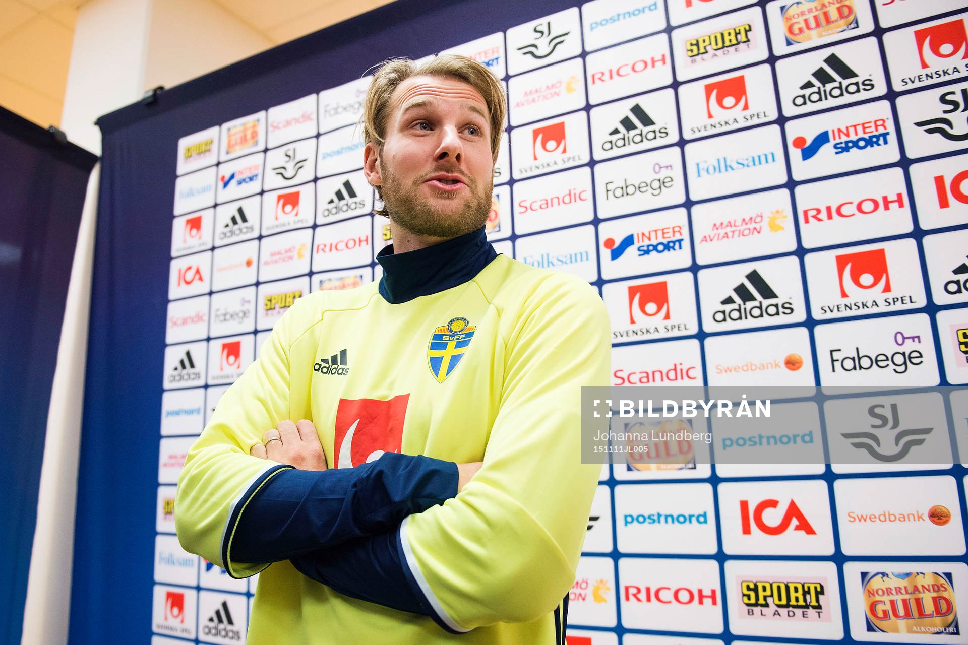 Ola Toivonen i mixed zone