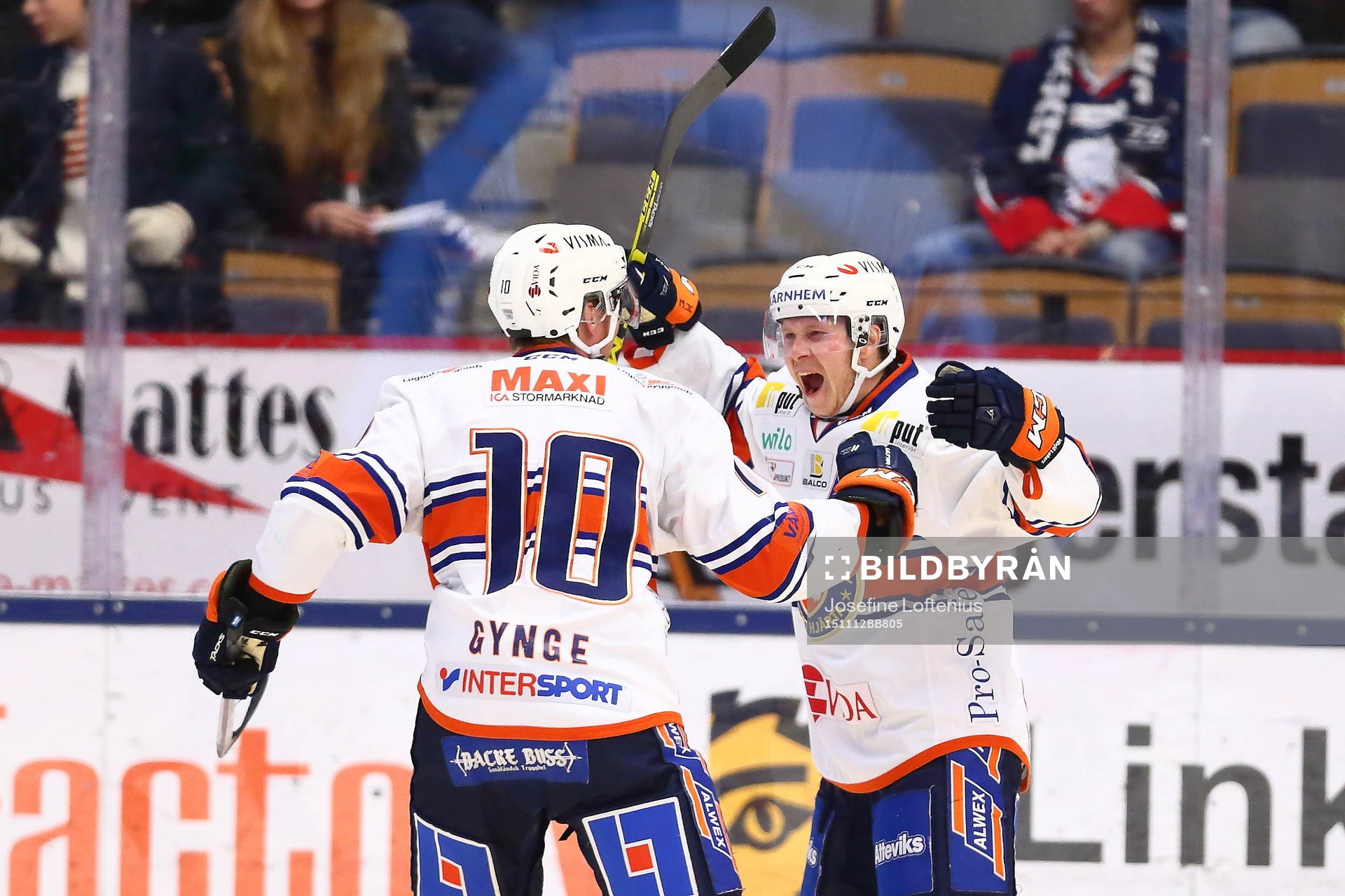 Växjös Tuomas Kiiskinen har gjort 1-0-målet och jublar