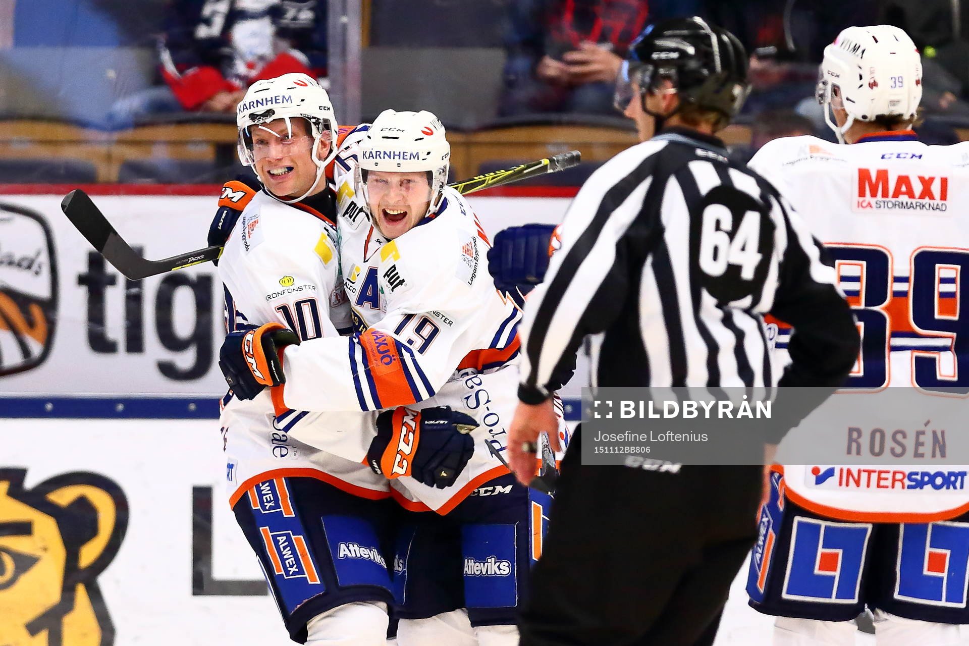 Växjös Tuomas Kiiskinen har gjort 1-0-målet och jublar
