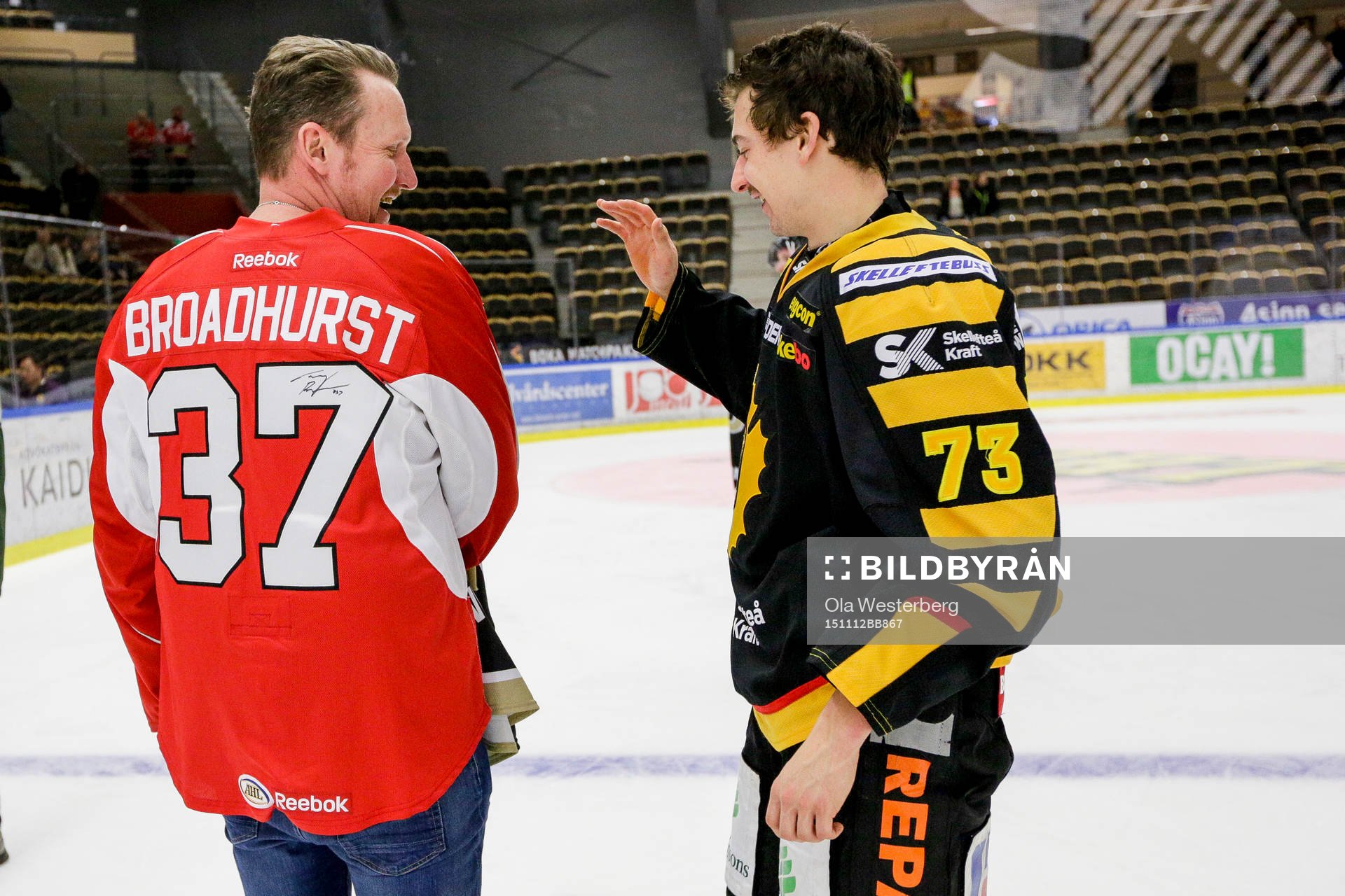 Skellefteås Terry Broadhurst med ett fan som budat på