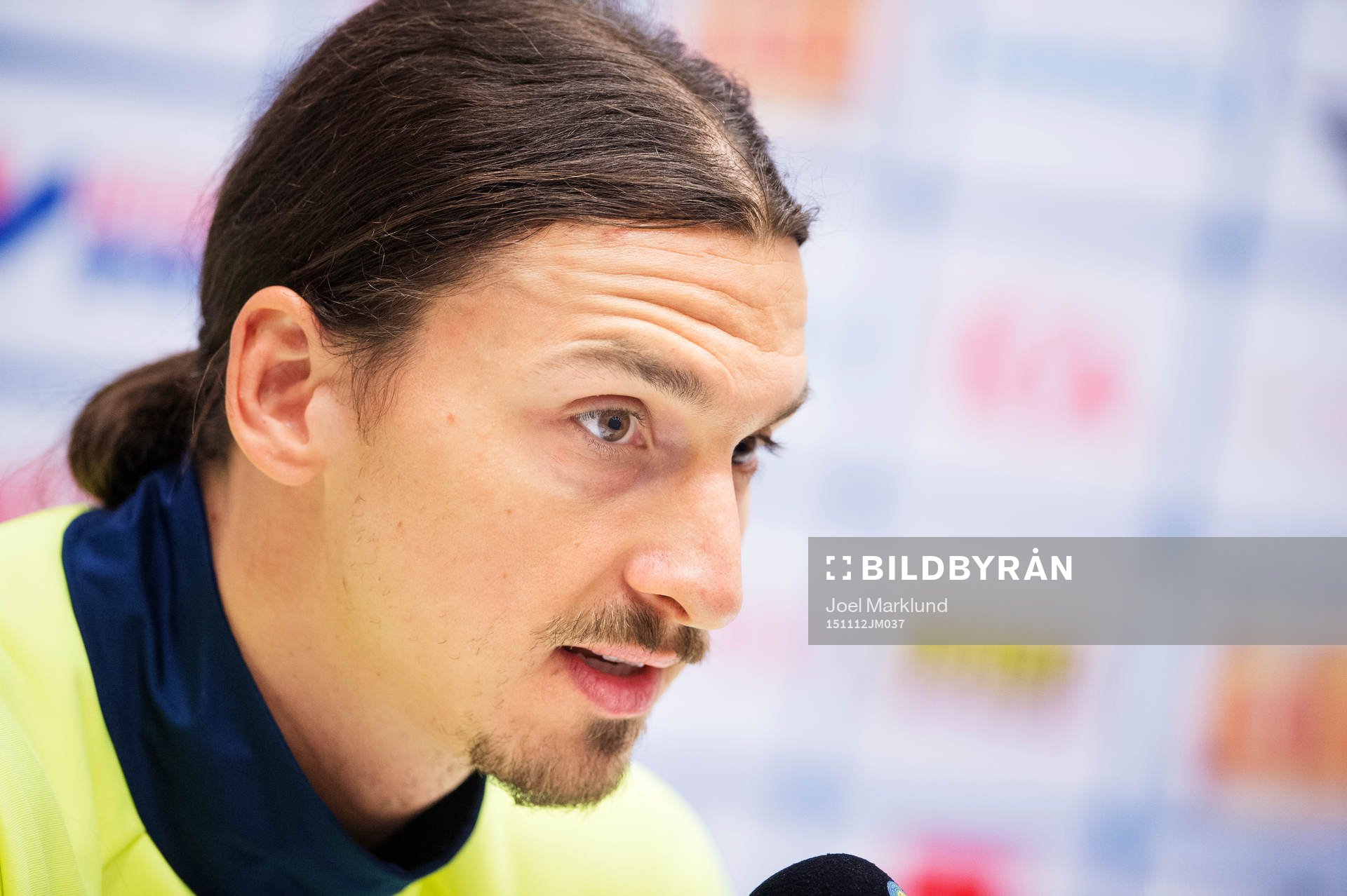 Zlatan Ibrahimovic på en presskonferens