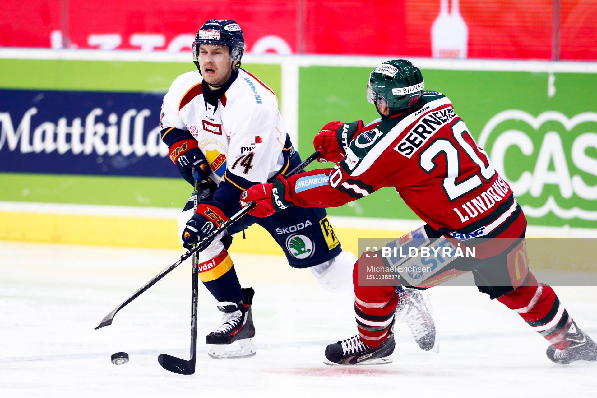 Djurgårdens Tobias Hage och Frölundas Joel Lundqvist