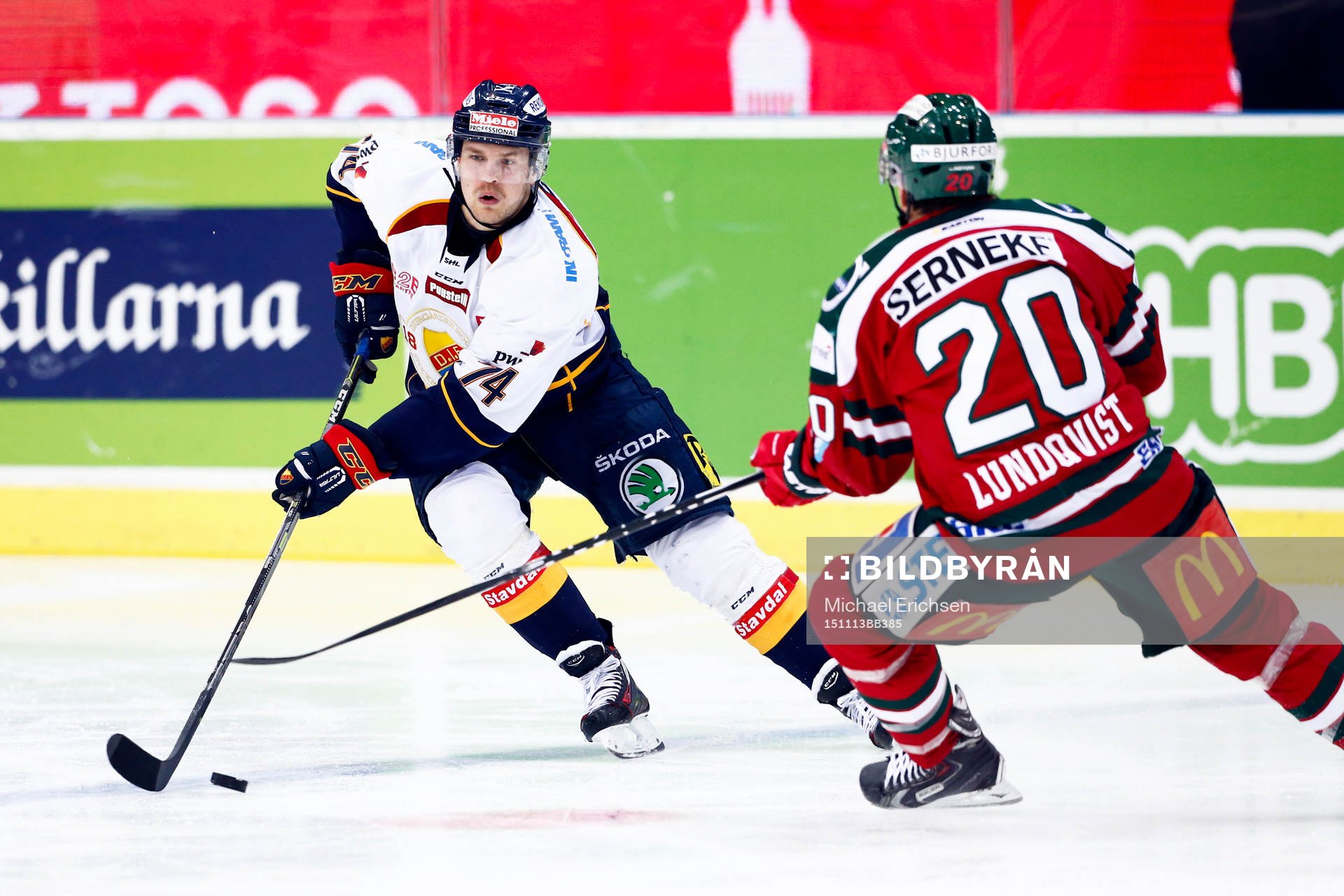 Djurgårdens Tobias Hage och Frölundas Joel Lundqvist