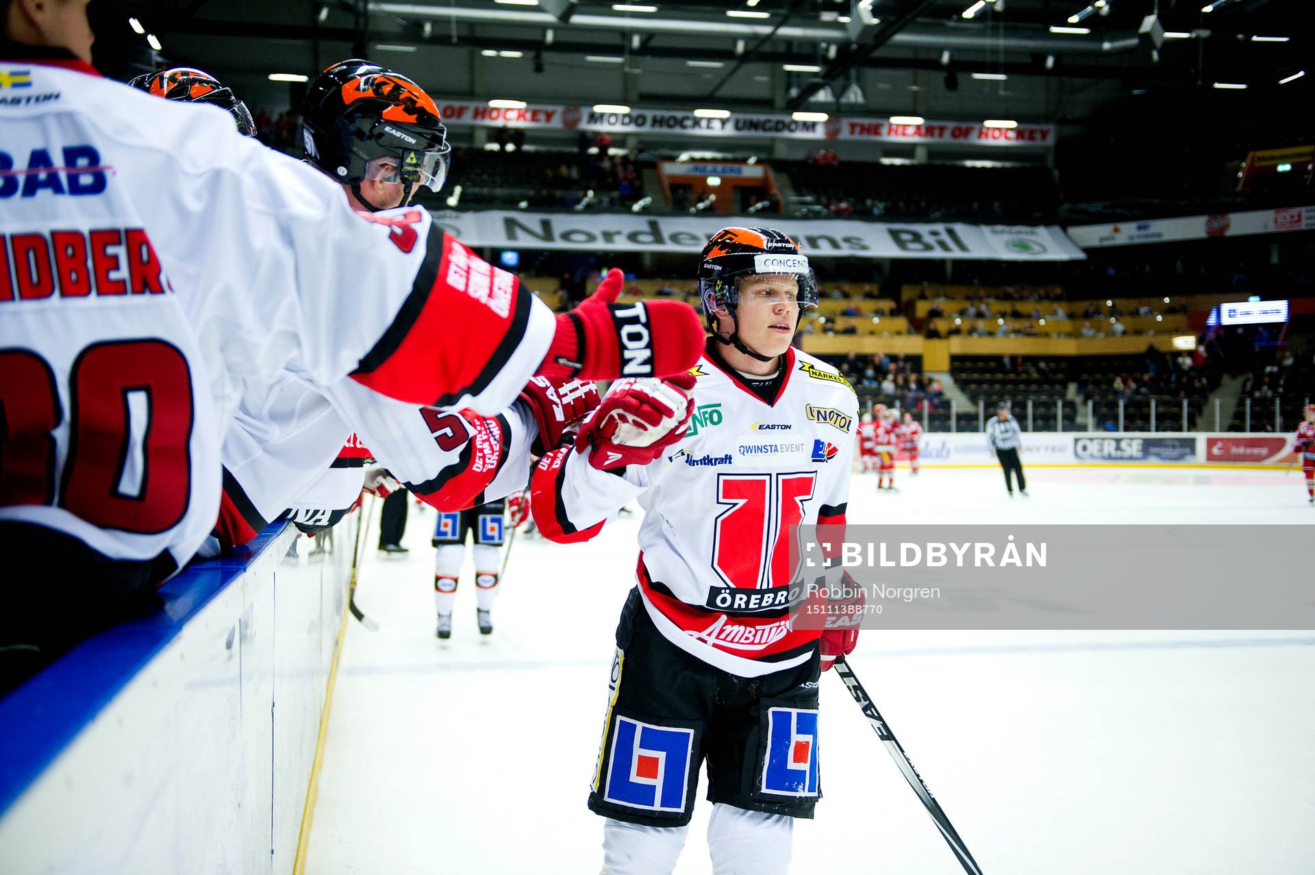 Örebros Daniel Viksten jublar
