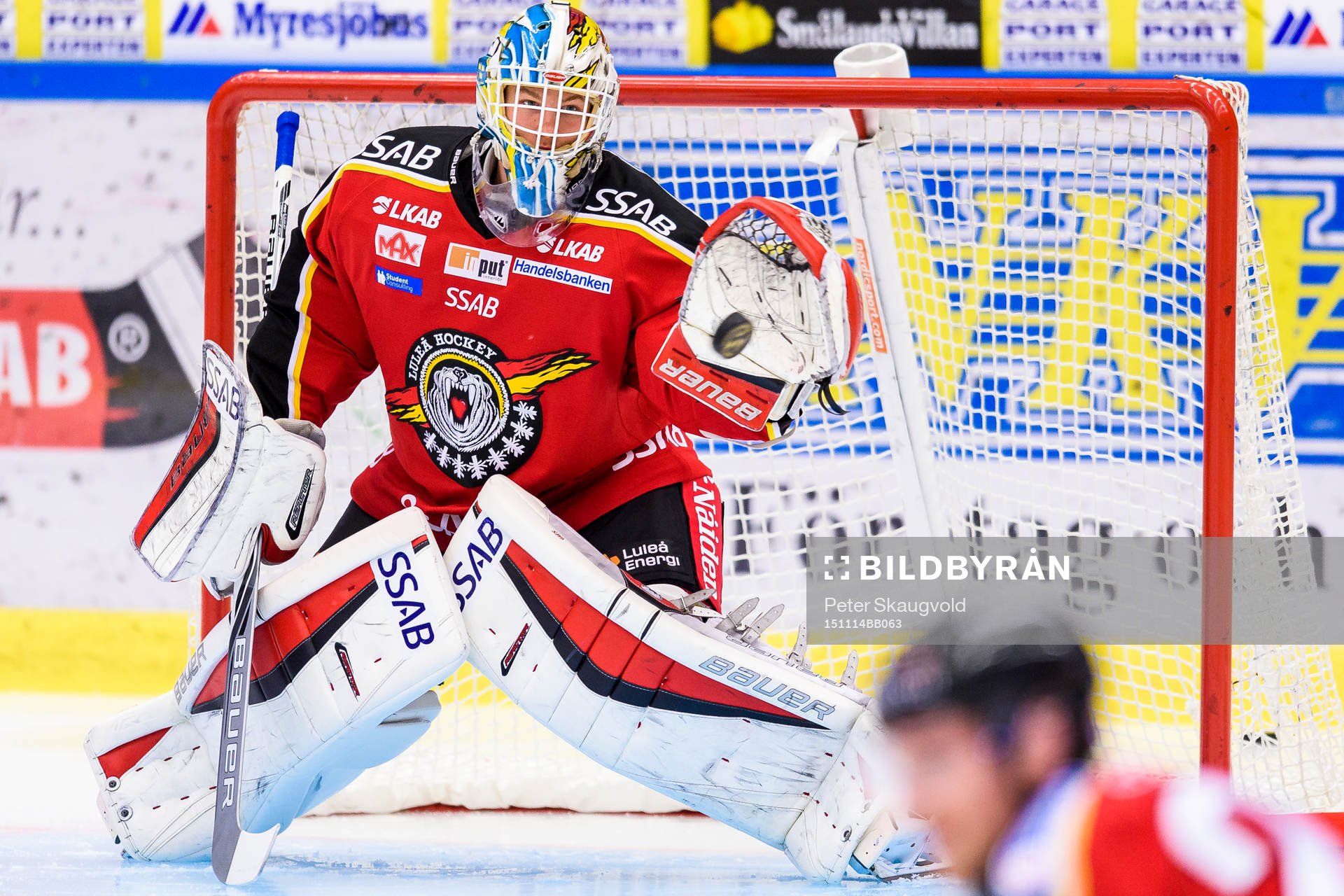 Luleås målvakt Filip Gustafsson på uppvärmningen