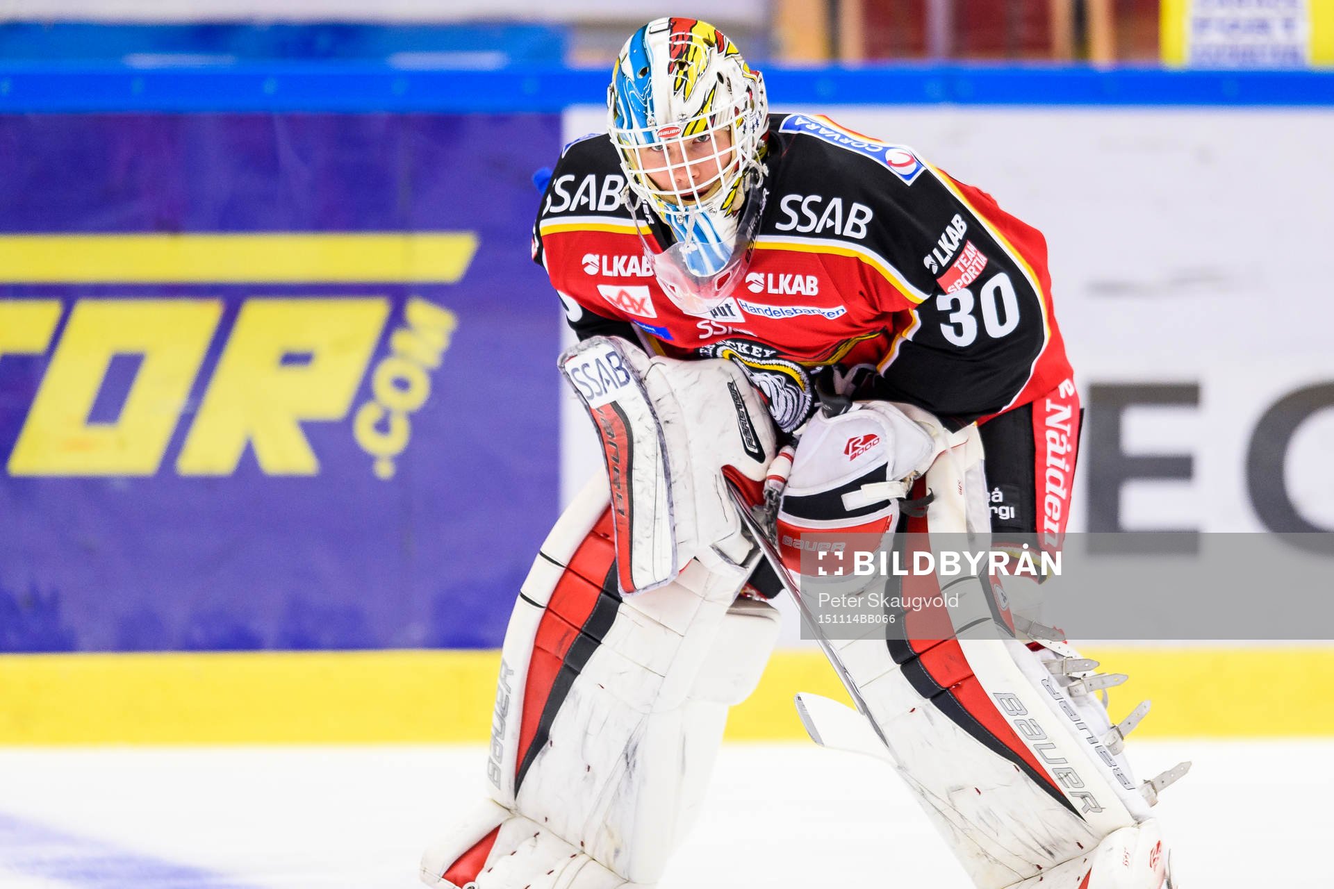 Luleås målvakt Filip Gustafsson på uppvärmningen