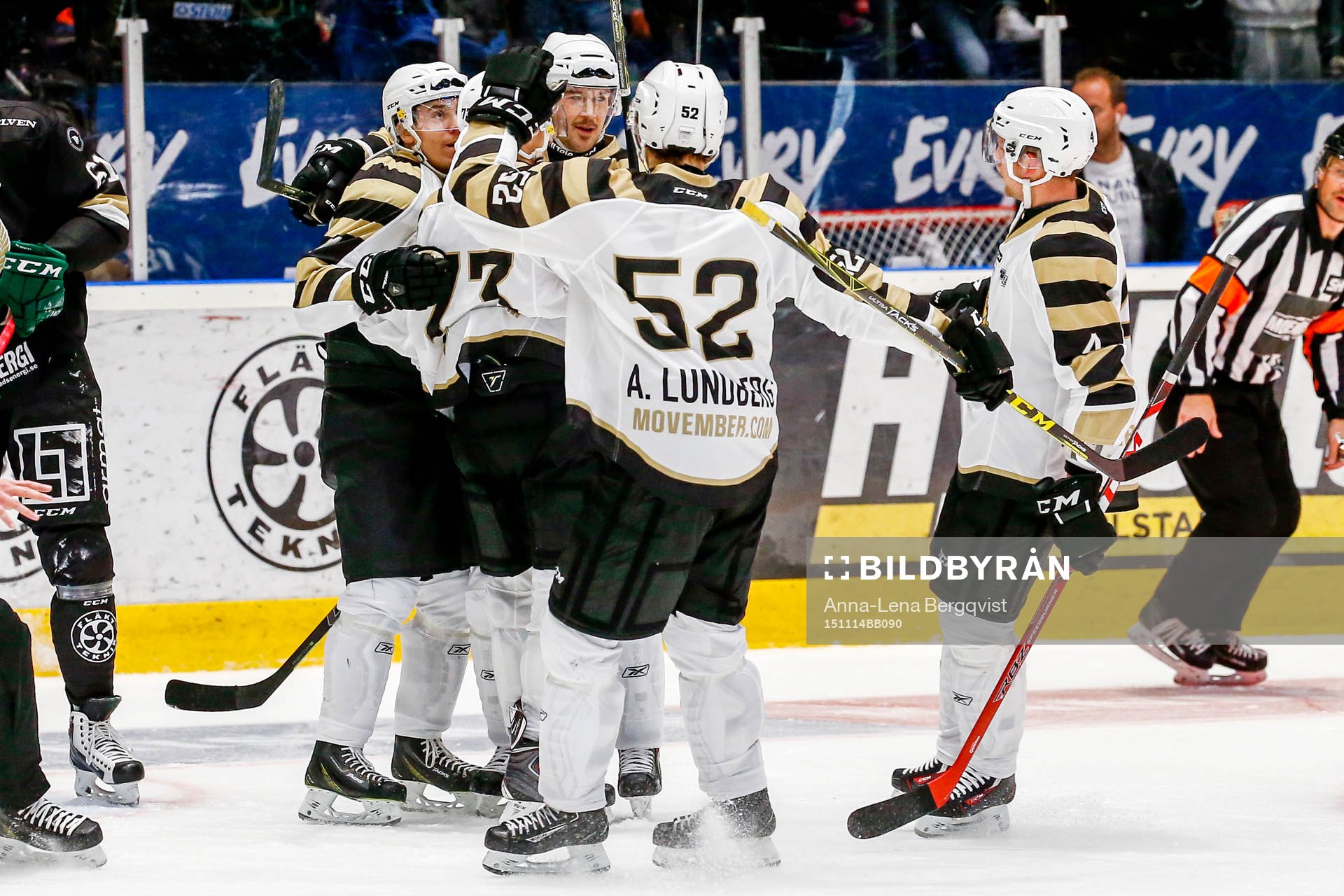 Skellefteås spelare jublar