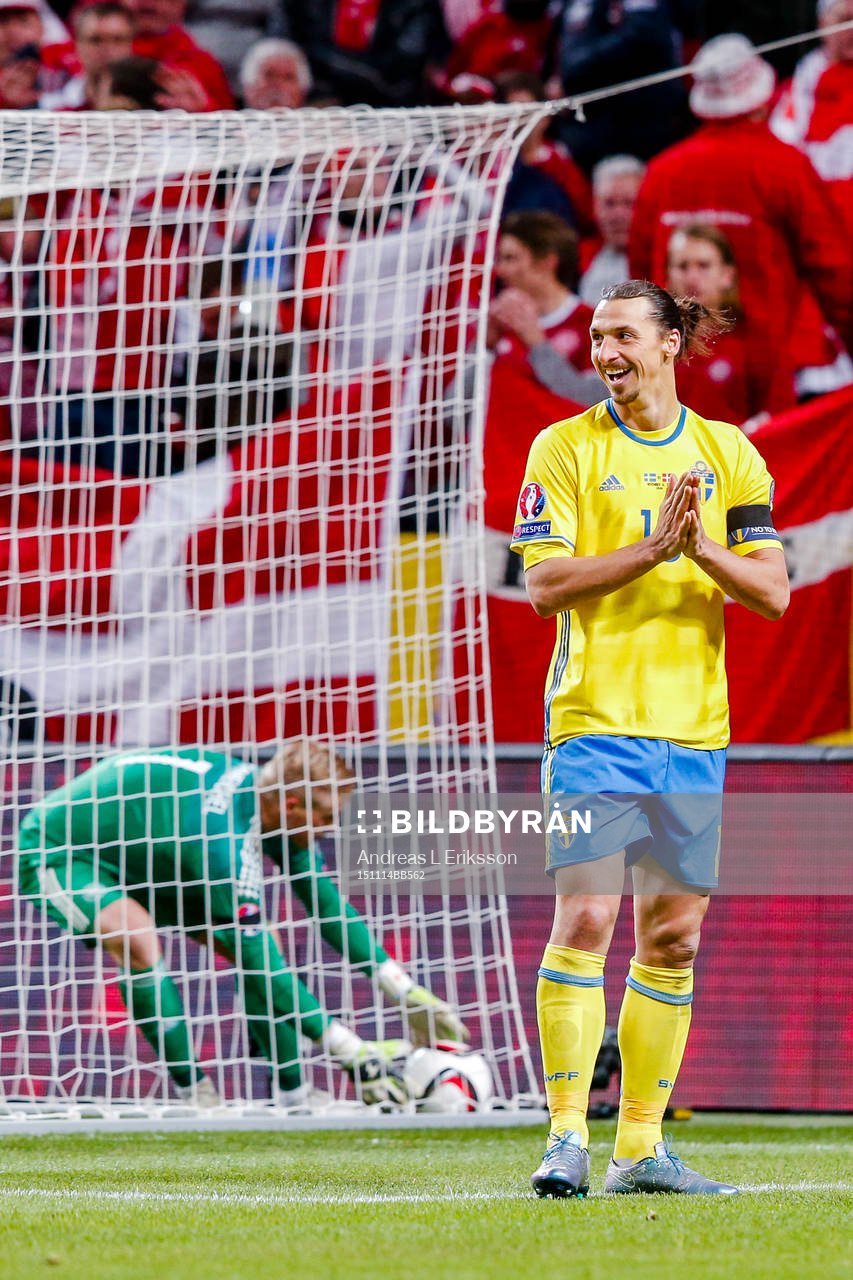 Sveriges Zlatan Ibrahimovic deppar