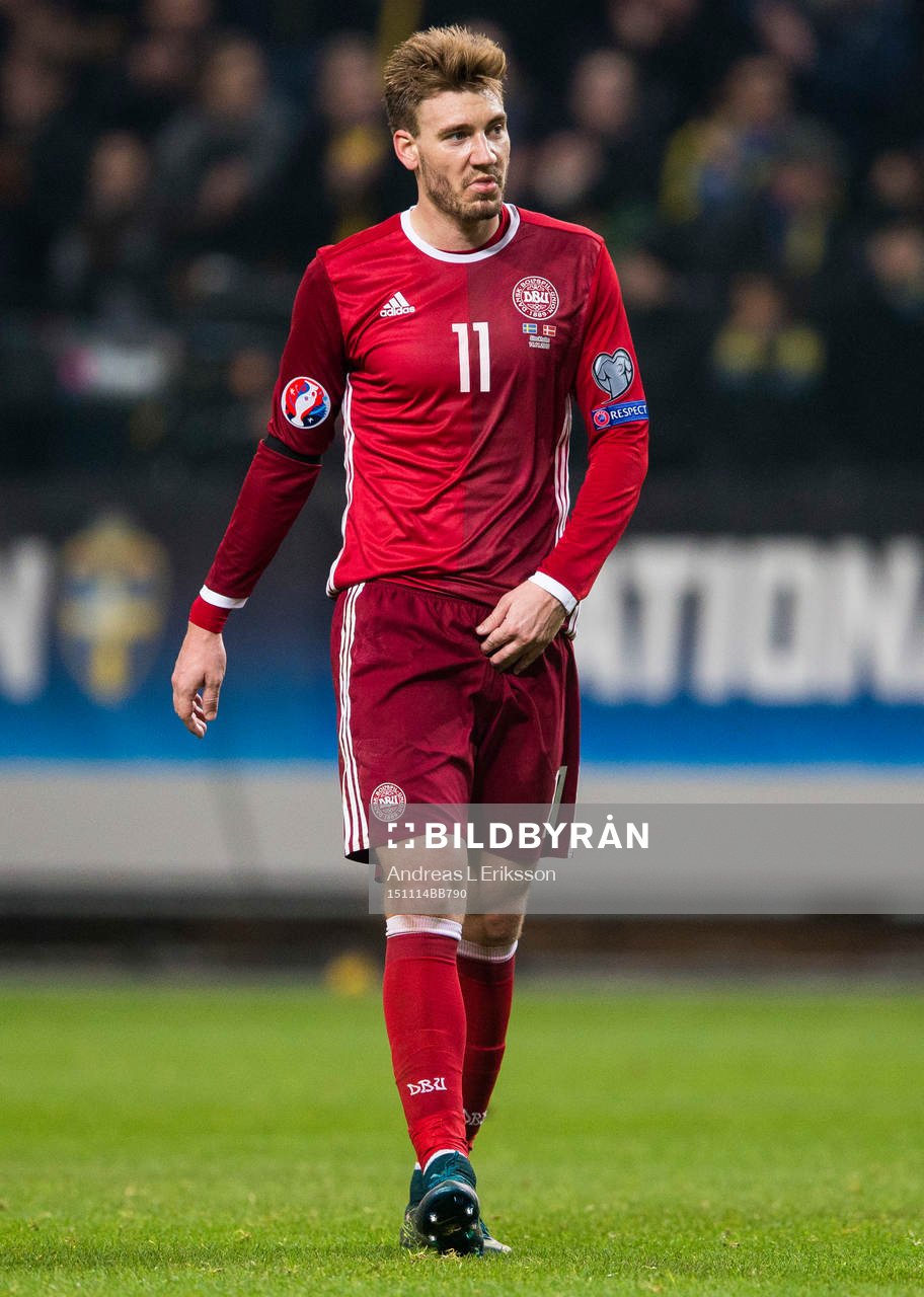 Danmarks Nicklas Bendtner ser deppig ut