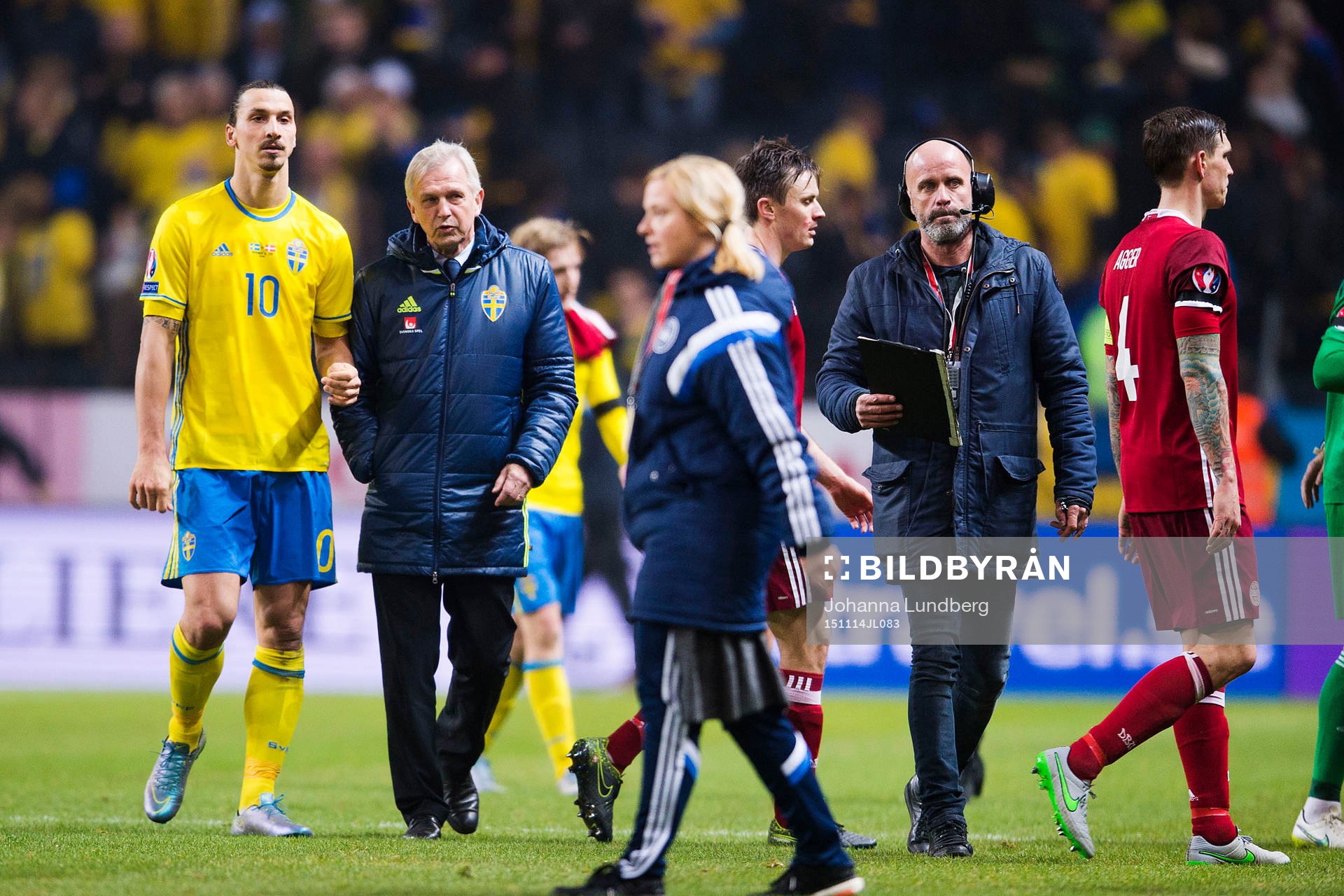 Sveriges Zlatan Ibrahimovic och landslagschef Lars Richt