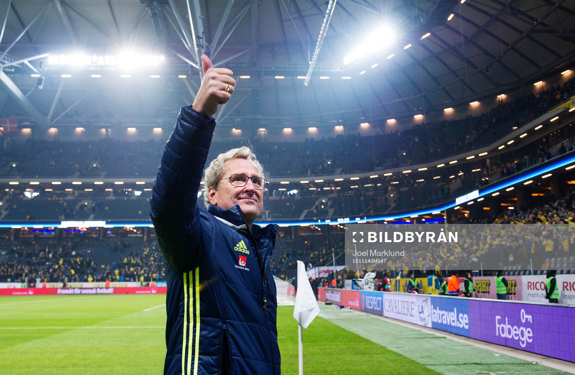 Sveriges förbundskapten Erik Hamrén jublar