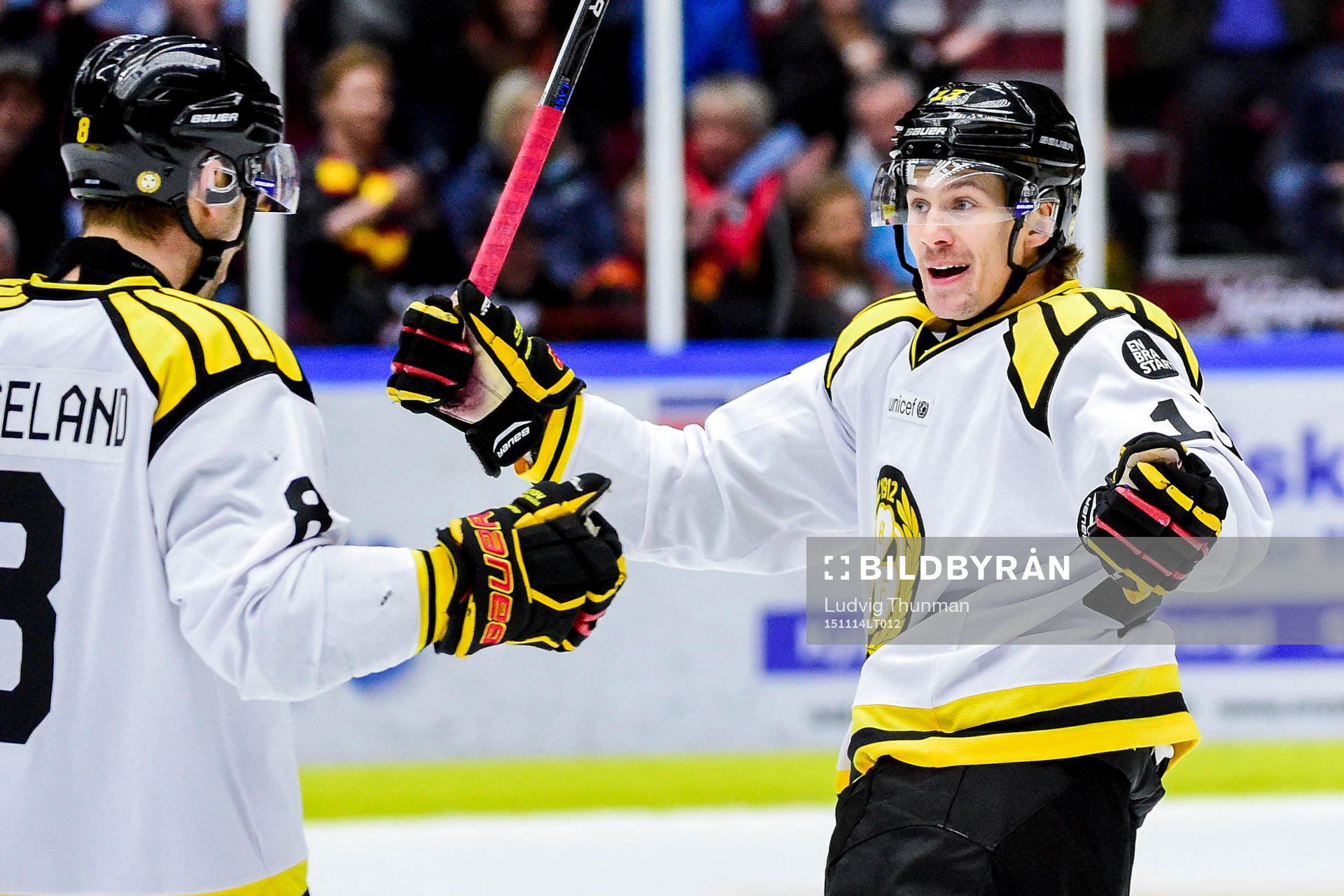 Brynäs Mathias Porseland och Sondre Olden jublar