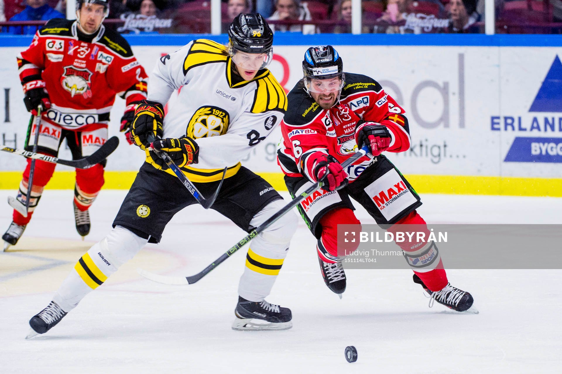 Brynäs Oskar Lindblom och Malmö Redhawks Stefan Warg