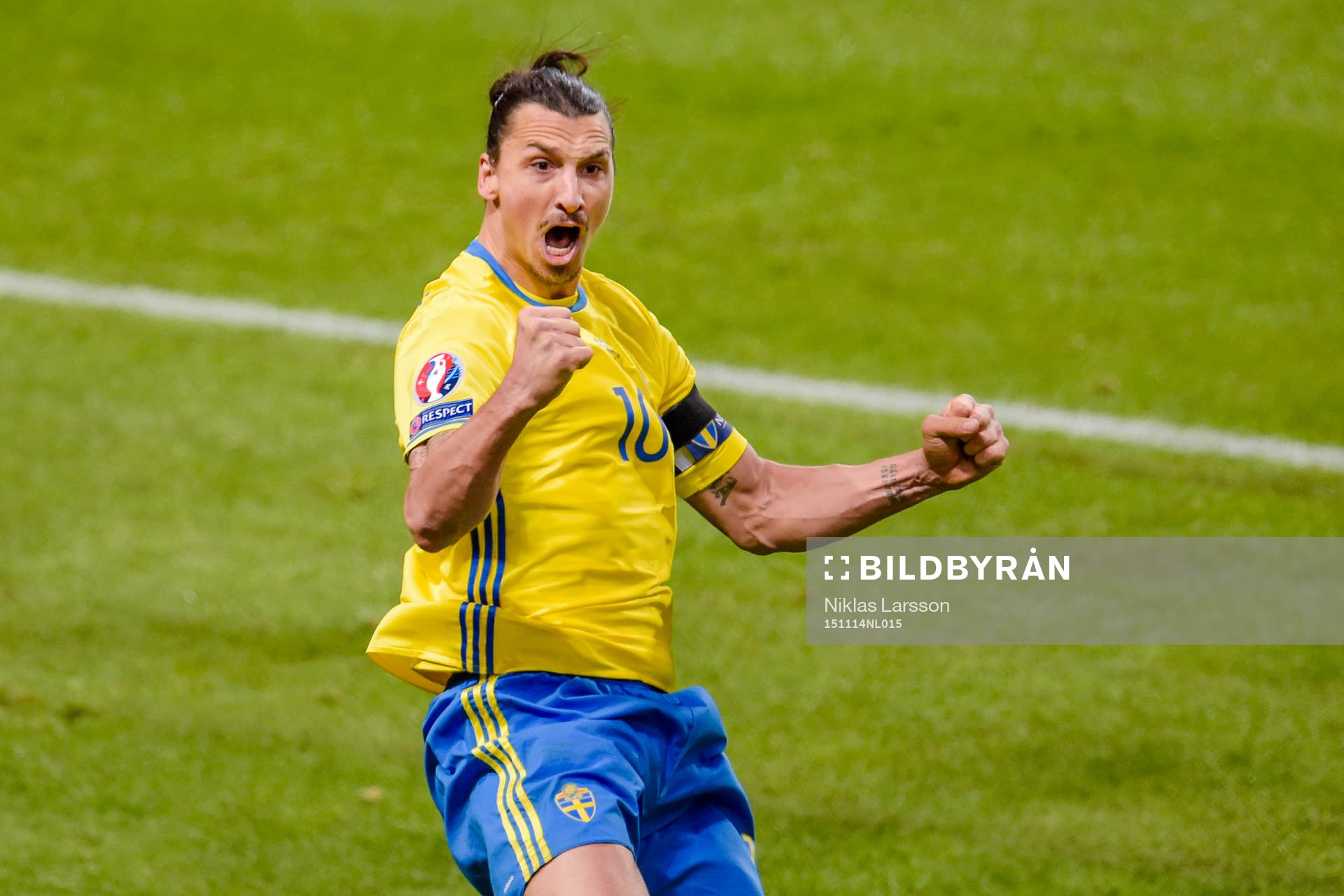 Sveriges Zlatan Ibrahimovic jublar