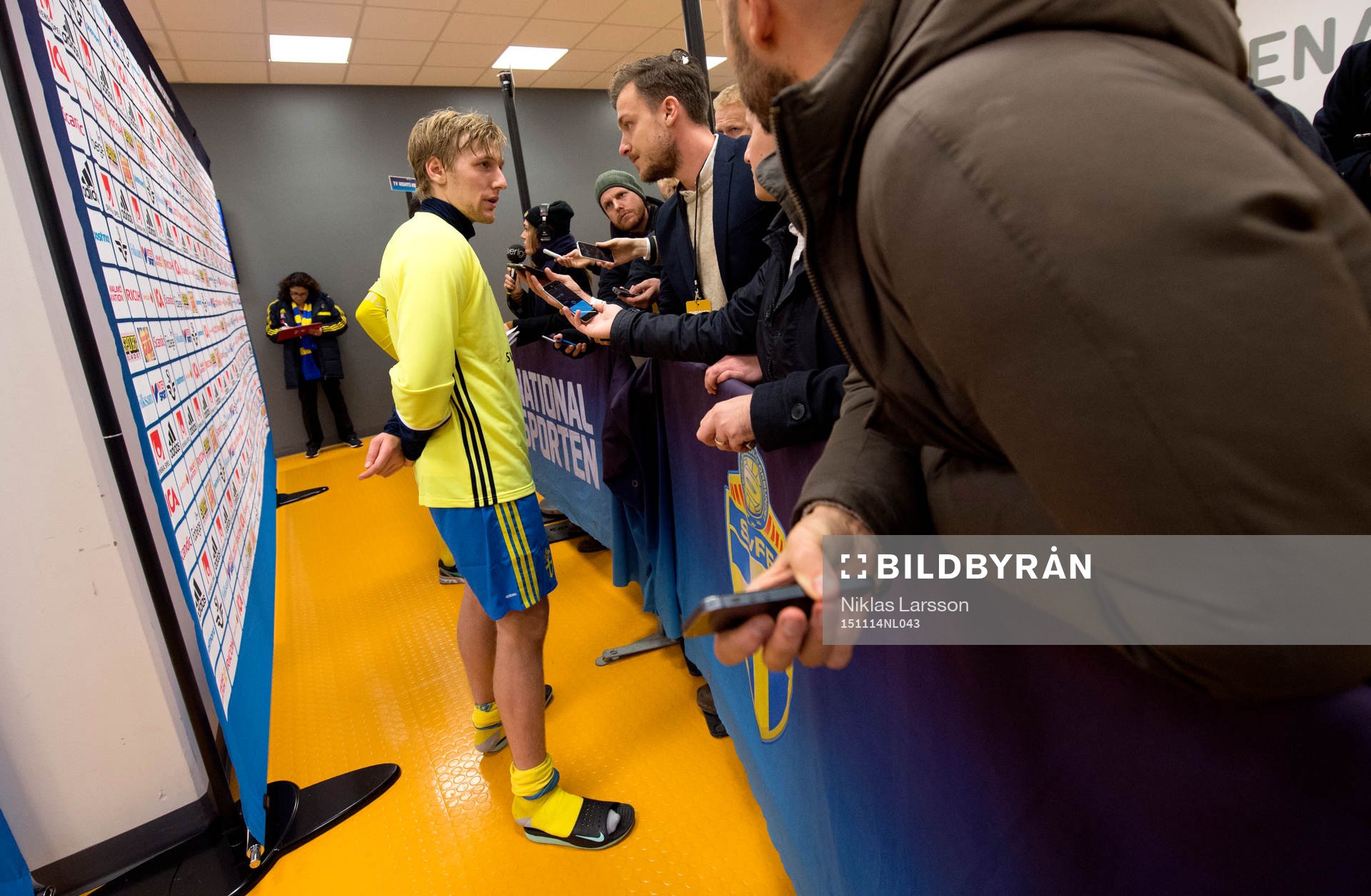 Sveriges Emil Forsberg i mixed zone