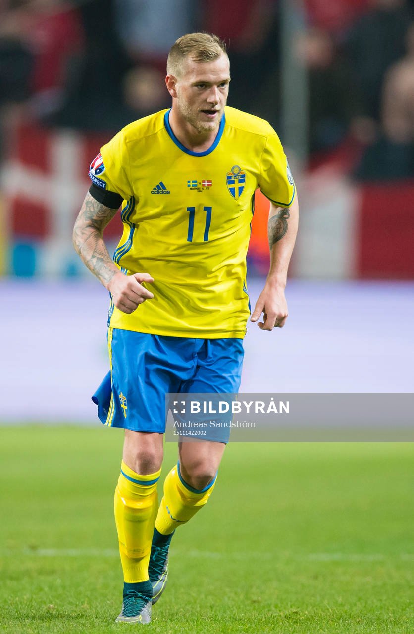 Sveriges John Guidetti under fotbollsmatchen i EM-kvalets playoff mellan Sverige och Danmark den 14 November 2015 i Stockholm. 