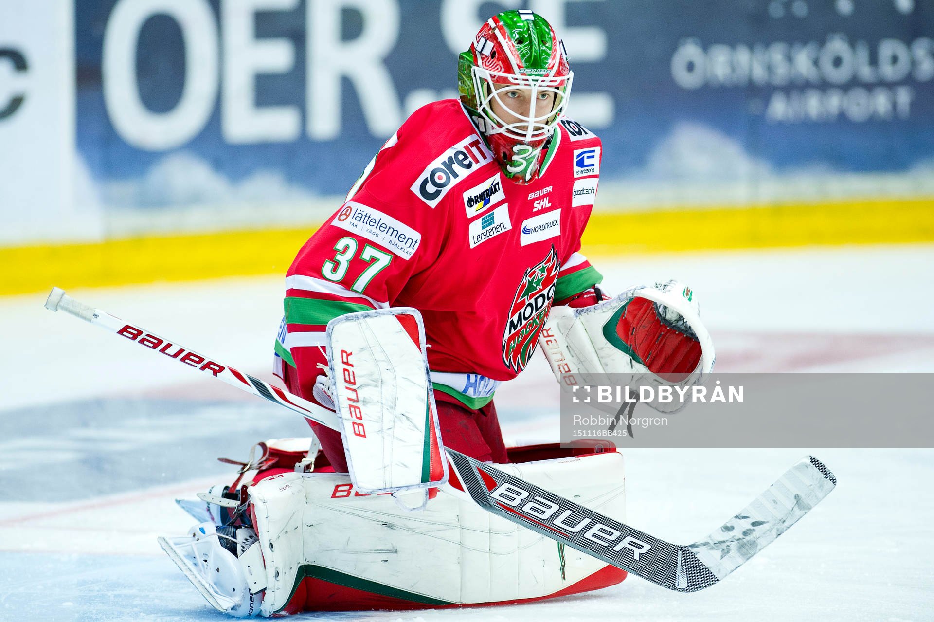 Modos målvakt Adam Reideborn