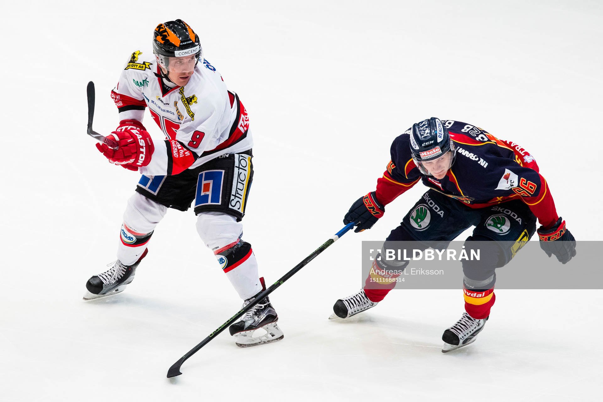 Örebros Joonas Jalvanti och Djurgårdens Marcus Sörensen