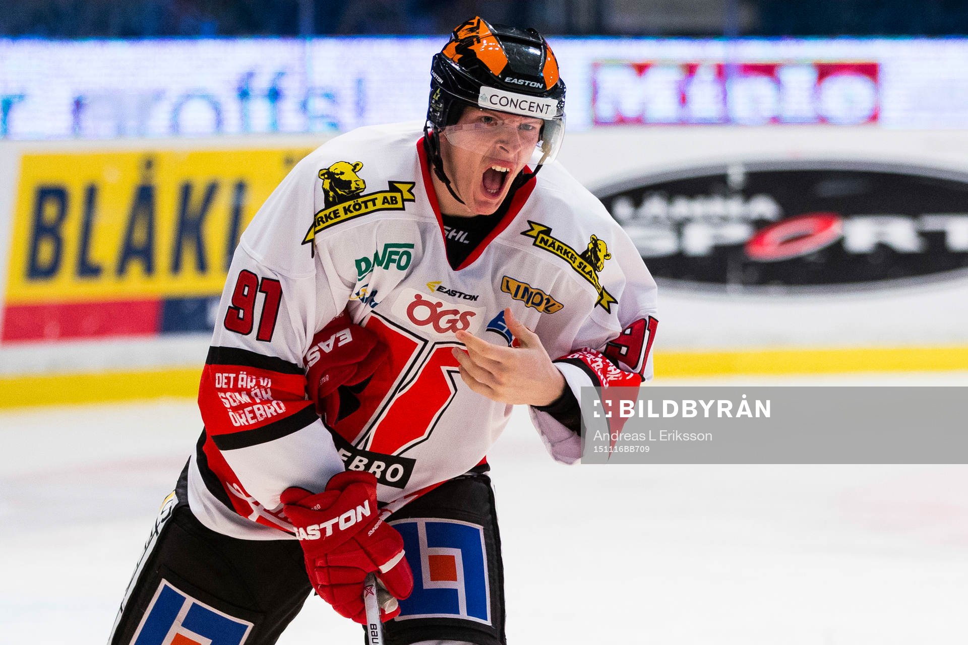 Örebros Jakub Krejcik grimaserar