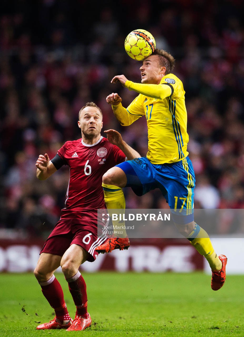 Danmarks Lars Jacobsen utmanas av Sveriges Pierre Bengtsson